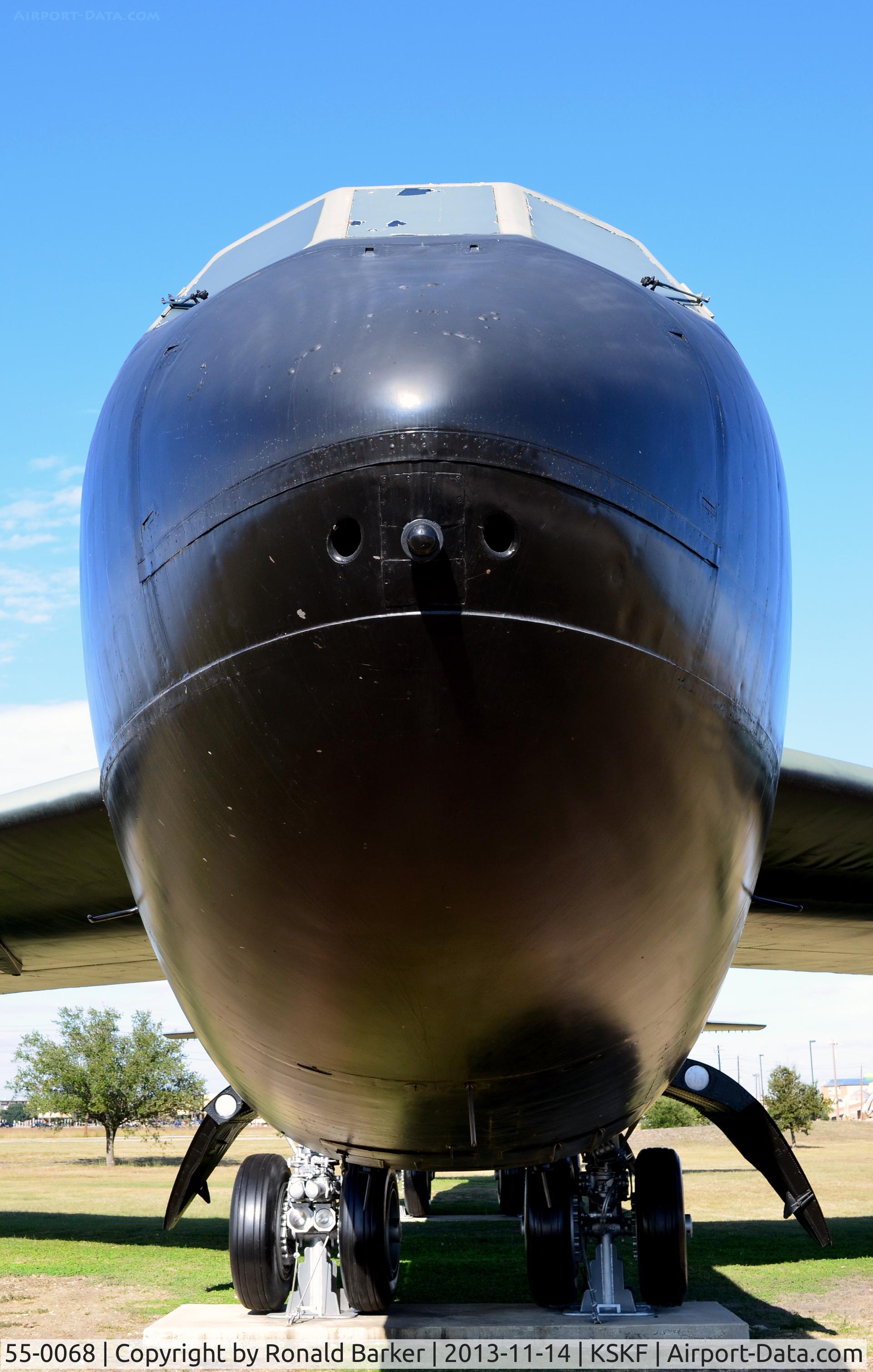 55-0068, 1955 Boeing B-52D-55-BO Stratofortress C/N 17184, Nose on, LMTC, TX