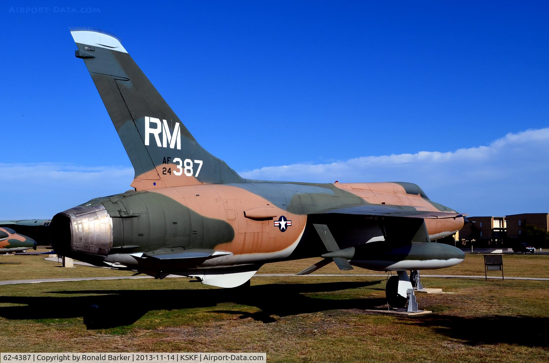 62-4387, 1962 Republic F-105D Thunderchief C/N D586, Right rear view, LMTC, TX