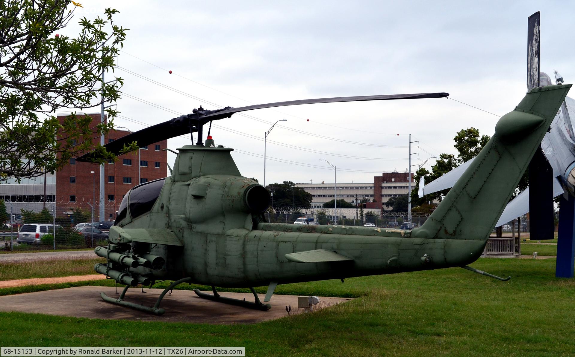 68-15153, 1968 Bell AH-1G Cobra C/N 20687, Camp Mabry, TX