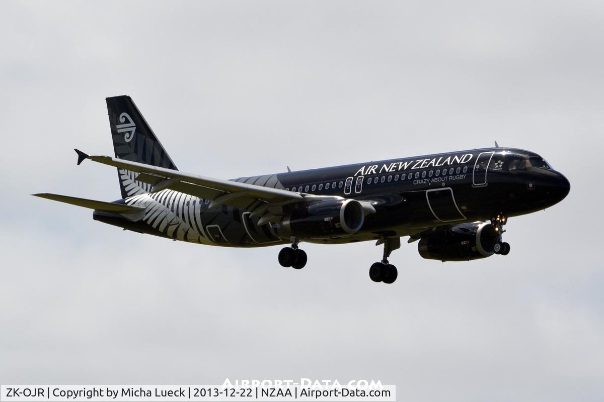 ZK-OJR, 2011 Airbus A320-232 C/N 4884, At Auckland
