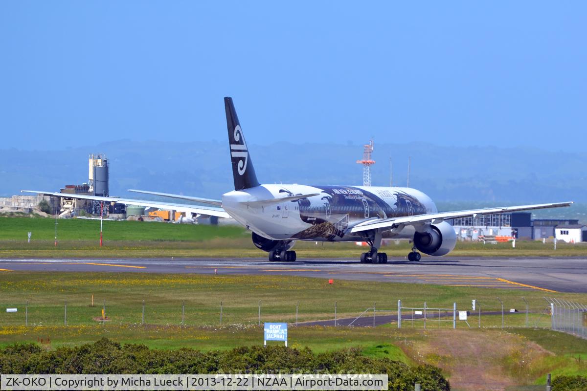 ZK-OKO, 2011 Boeing 777-306/ER C/N 38407, At Auckland