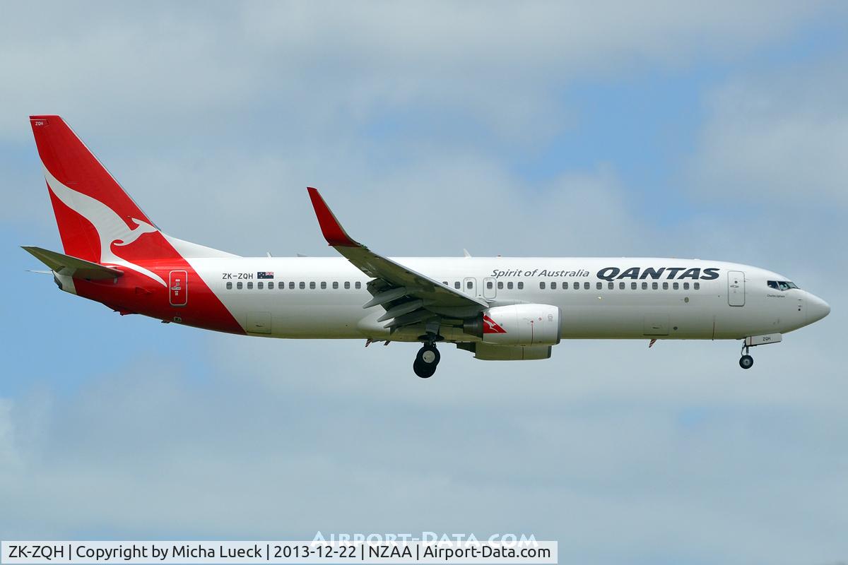 ZK-ZQH, 2011 Boeing 737-838 C/N 39357, At Auckland