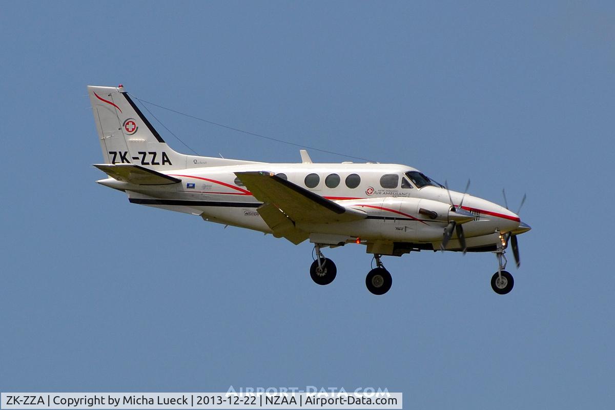 ZK-ZZA, 1995 Beech C90A King Air C/N LJ-1407, At Auckland