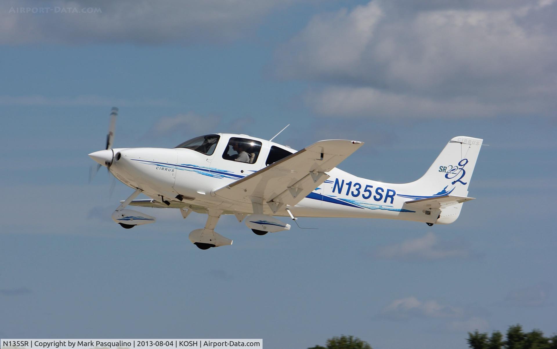 N135SR, 2006 Cirrus SR22 G2 C/N 1898, Cirrus SR22