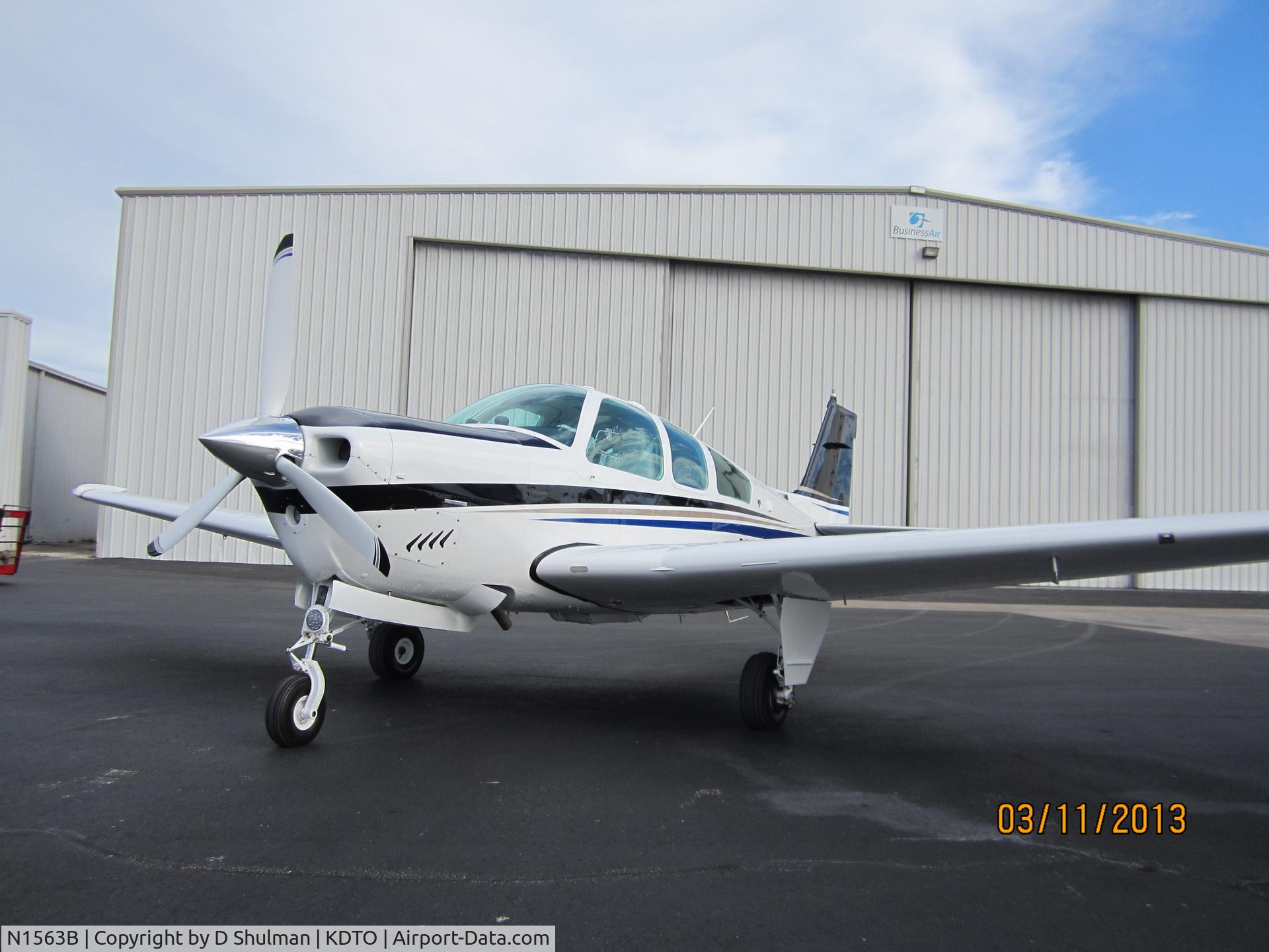 N1563B, 1994 Beech F33A Bonanza C/N CE-1776, Last year of the F33A / Debonair production