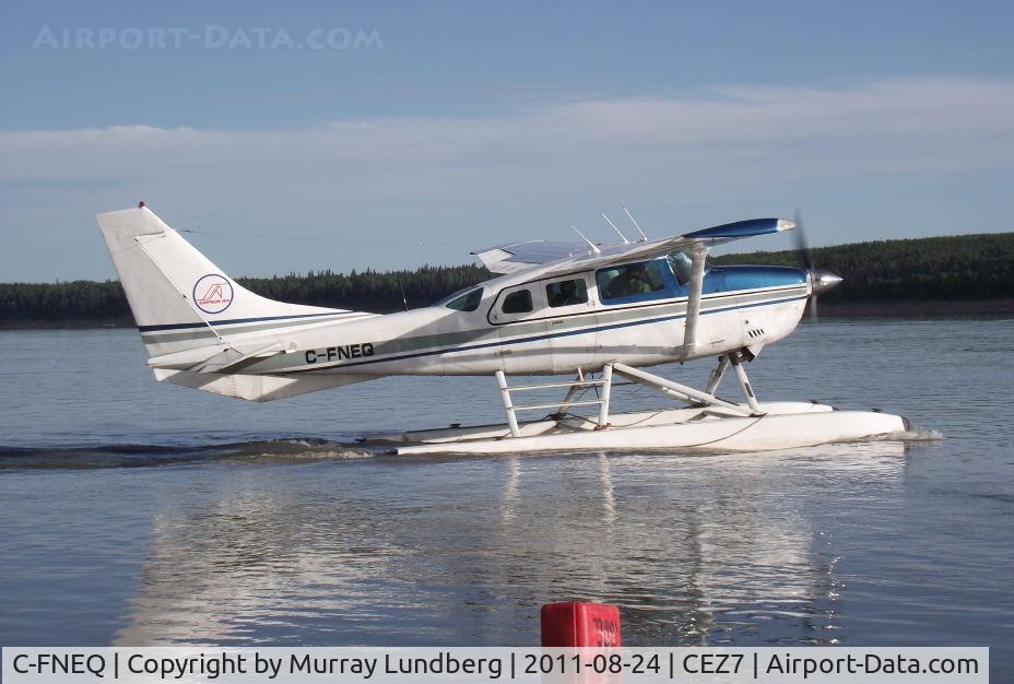 C-FNEQ, 1979 Cessna U206G Stationair C/N U20605036, Taxiing to take off on the Mackenzie River at the Fort Simpson Island Water Aerodrome, NWT.