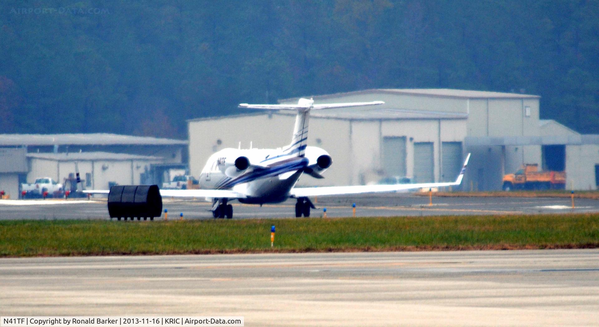 N41TF, 2001 Learjet Inc 45 C/N 175, Taxi RIC
