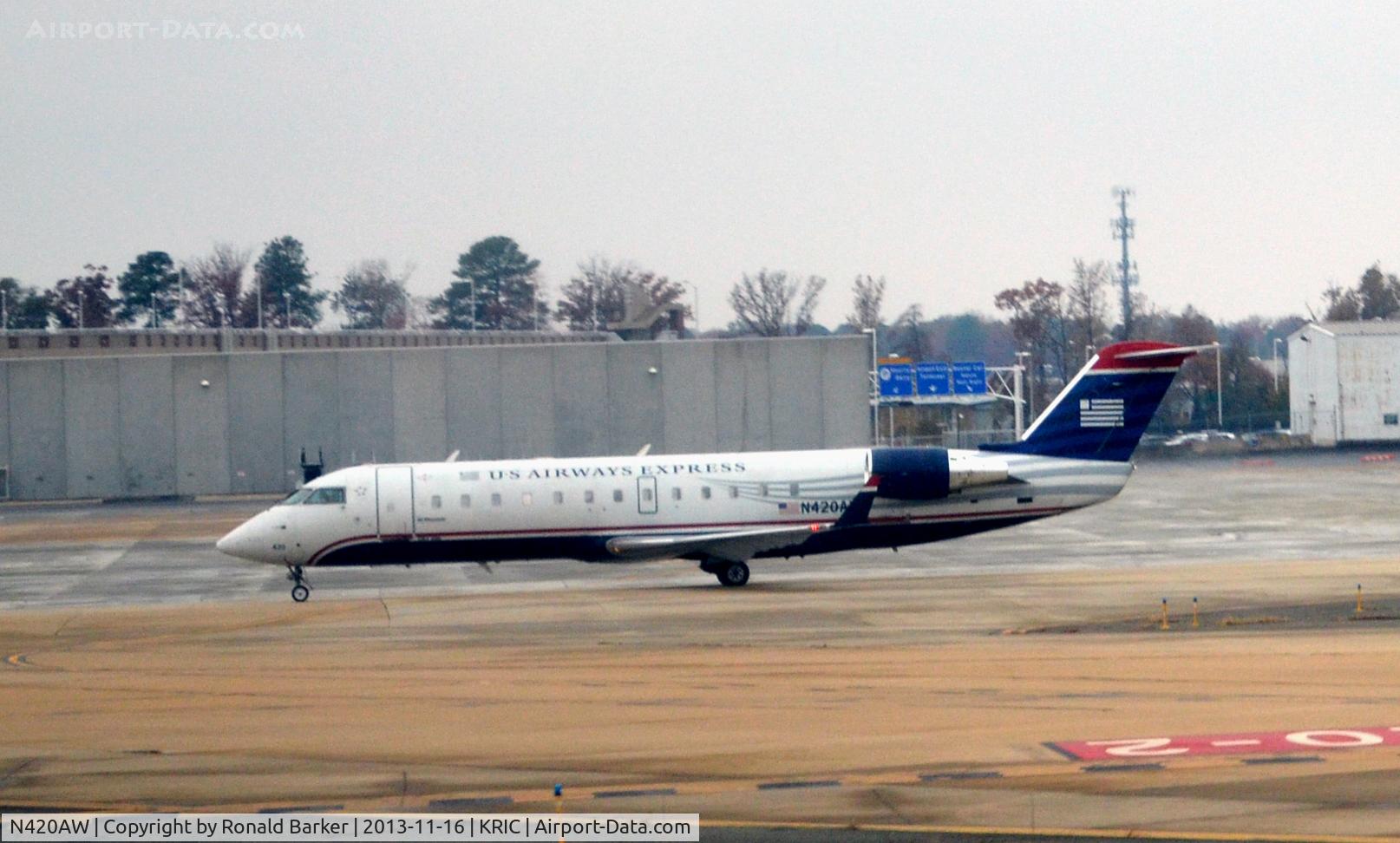 N420AW, 2002 Bombardier CRJ-200LR (CL-600-2B19) C/N 7640, Taxi RIC