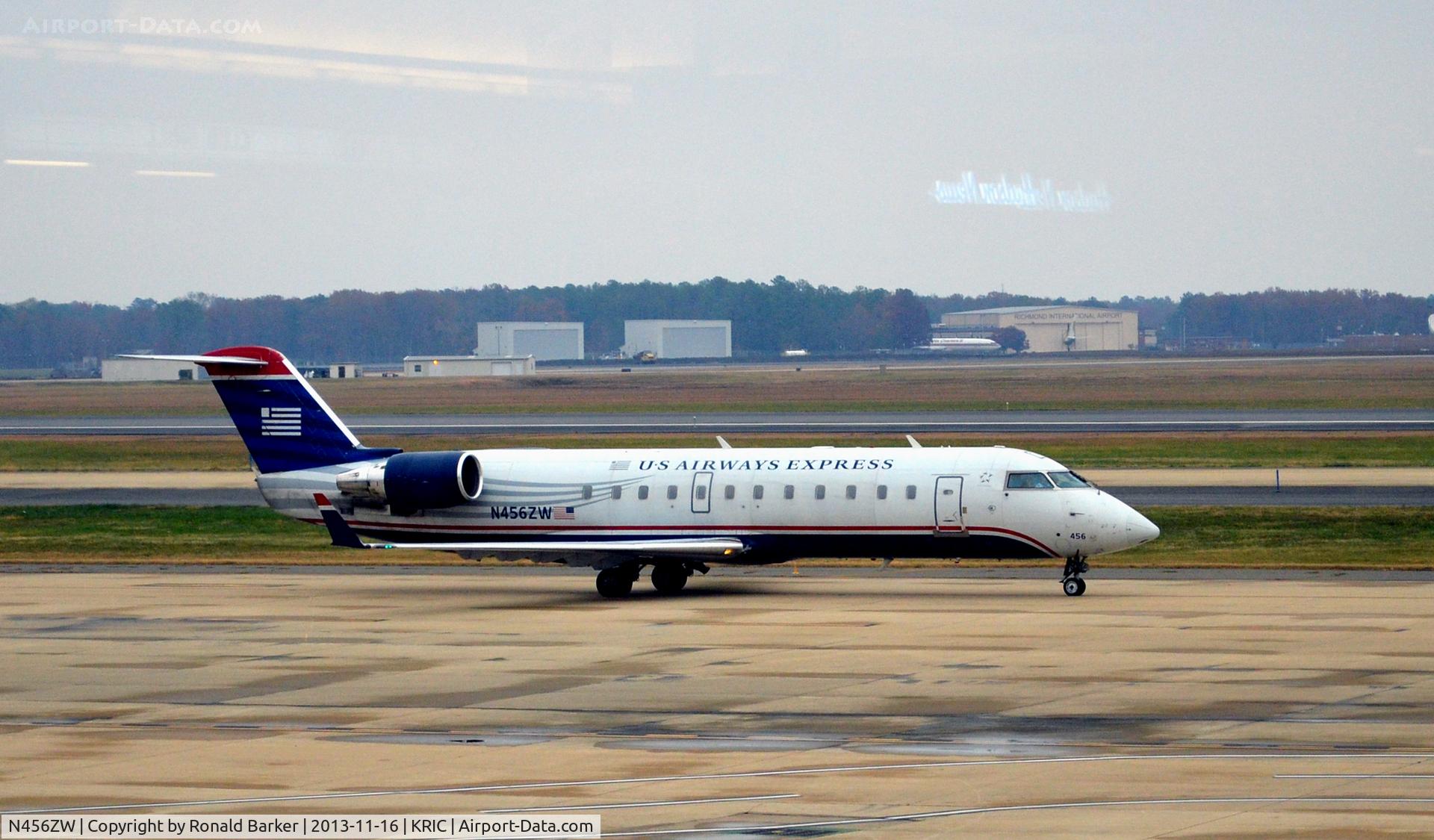 N456ZW, 2003 Bombardier CRJ-200LR (CL-600-2B19) C/N 7849, Taxi RIC