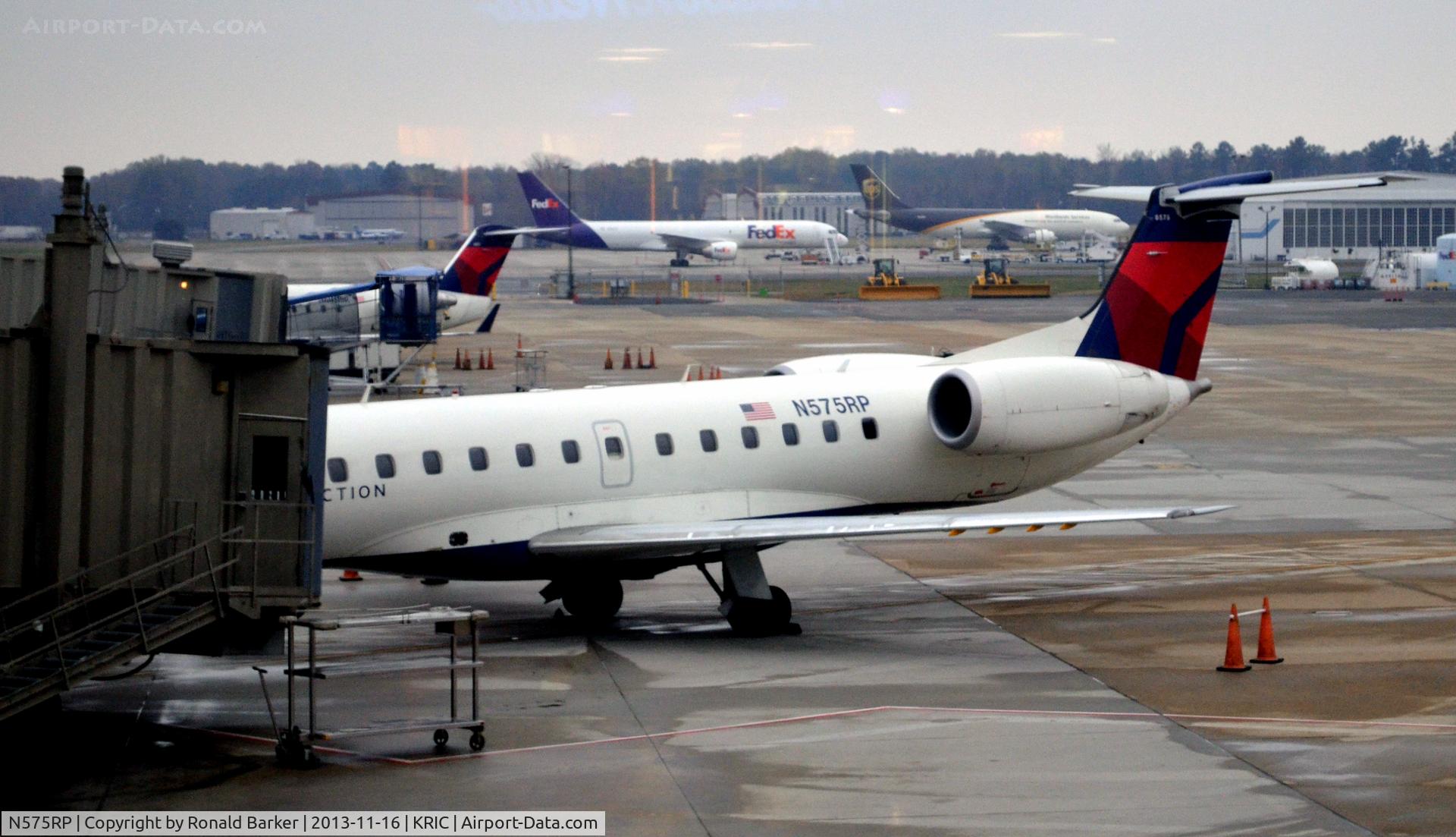 N575RP, 2004 Embraer ERJ-145LR (EMB-145LR) C/N 14500847, At the gate Richmond