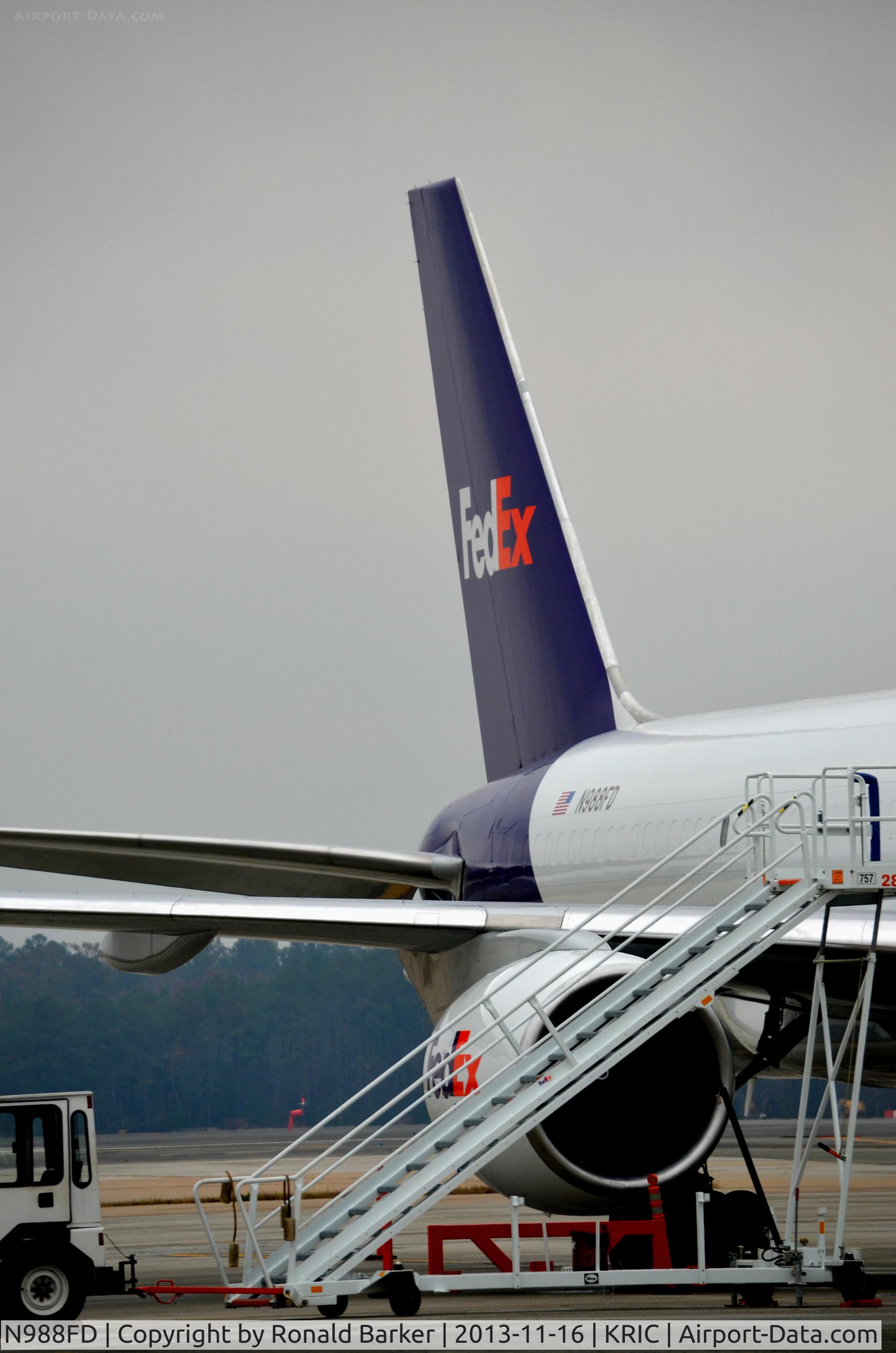 N988FD, 1993 Boeing 757-222(SF) C/N 26705, Cargo ramp RIC