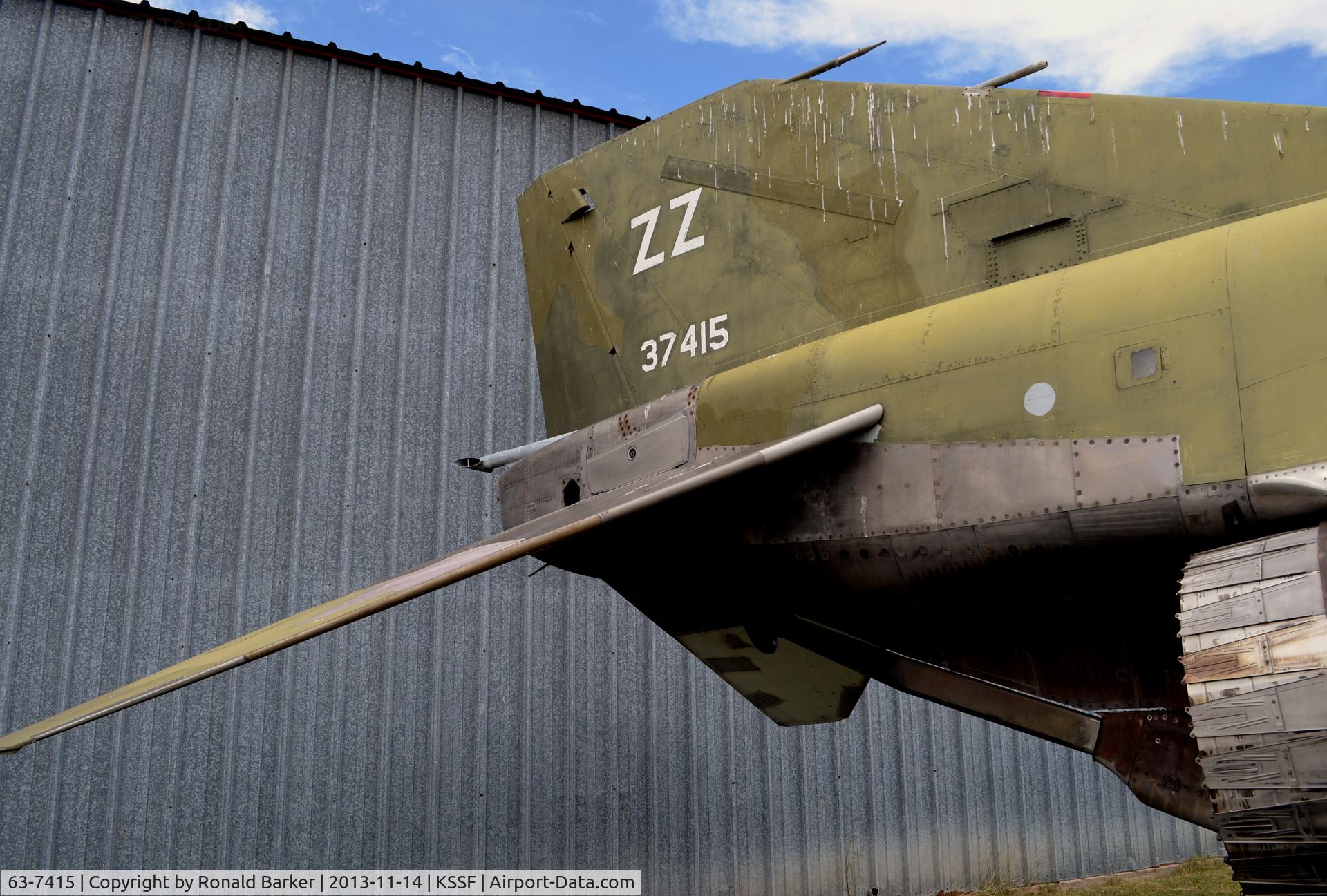 63-7415, 1963 McDonnell F-4C Phantom II C/N 342, Tail section, F-4C, Texas Air Museum
