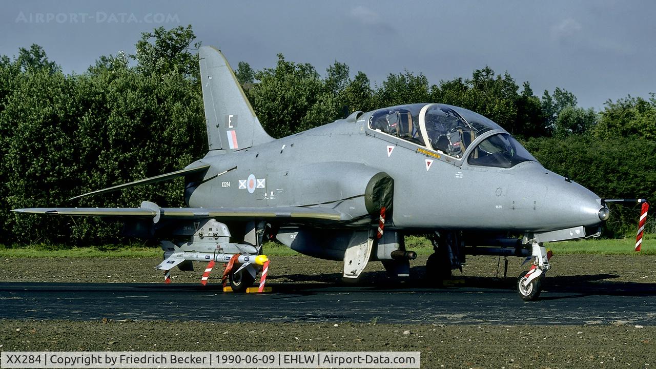 XX284, 1979 Hawker Siddeley Hawk T.1A C/N 110/312109, static display
