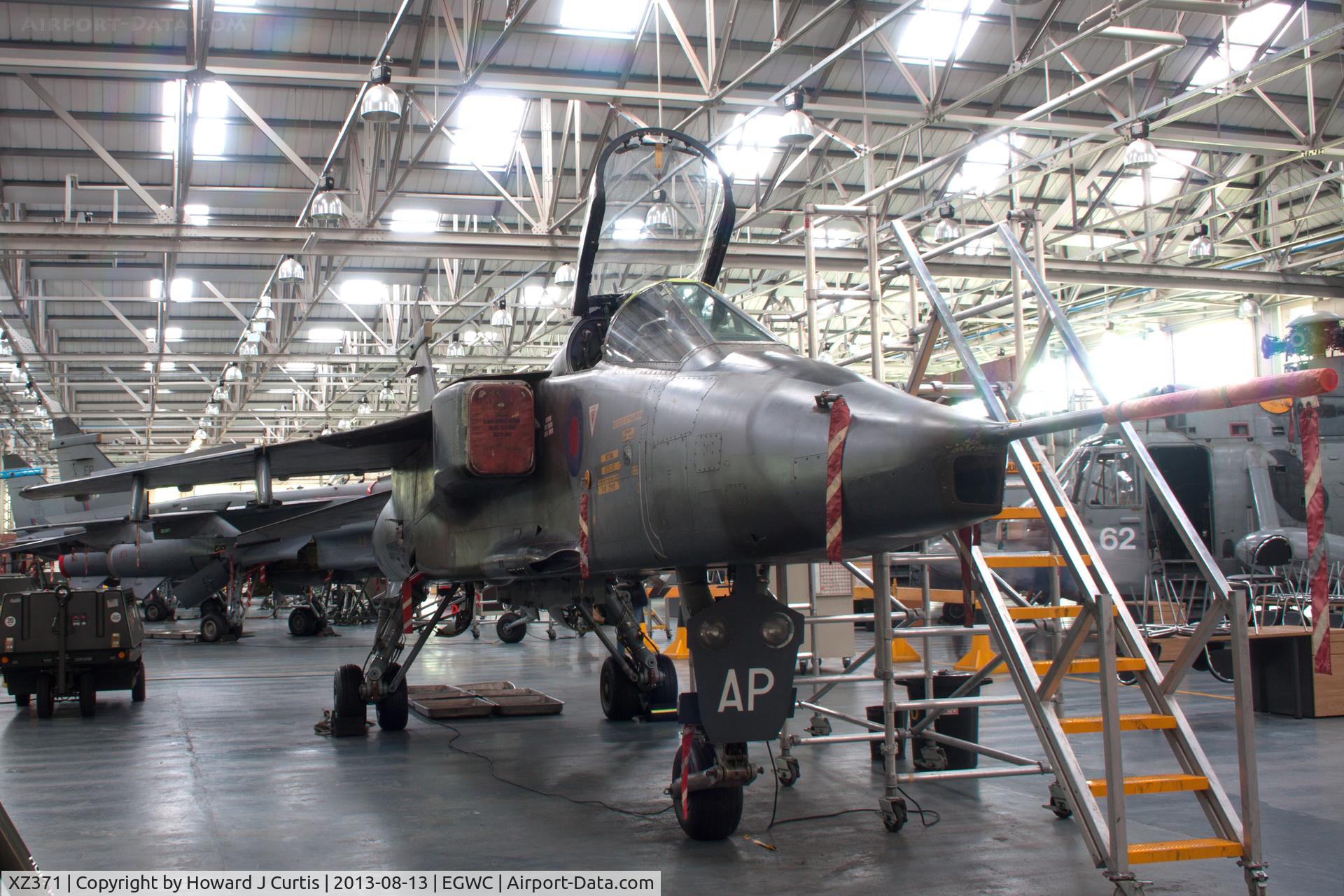 XZ371, 1976 SEPECAT Jaguar GR.1 C/N S.138, 8907M, 1 SoTT.