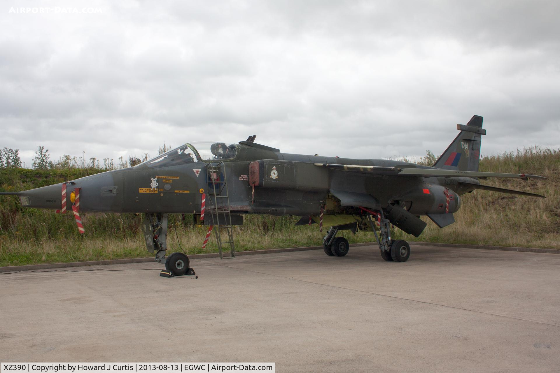 XZ390, 1977 Sepecat Jaguar GR.1 C/N S.155, 9003M, 1 SoTT.
