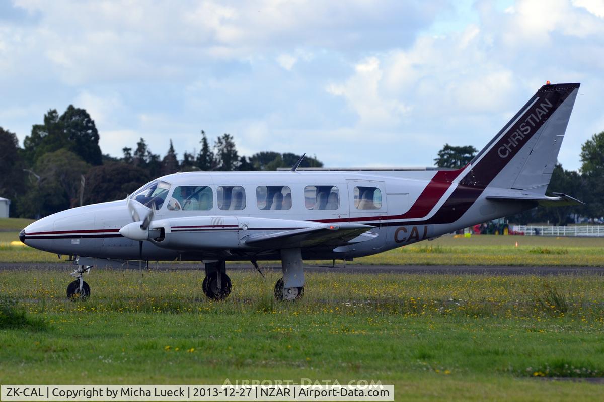 ZK-CAL, Piper PA-31-350 Chieftain C/N 31-7405241, At Ardmore