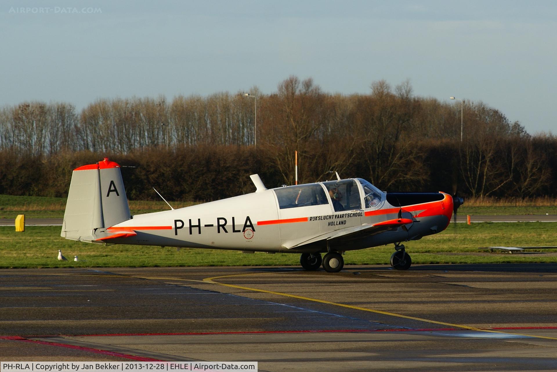 PH-RLA, 1959 Saab 91D Safir C/N 91-367, Going to the head of the runway for take off