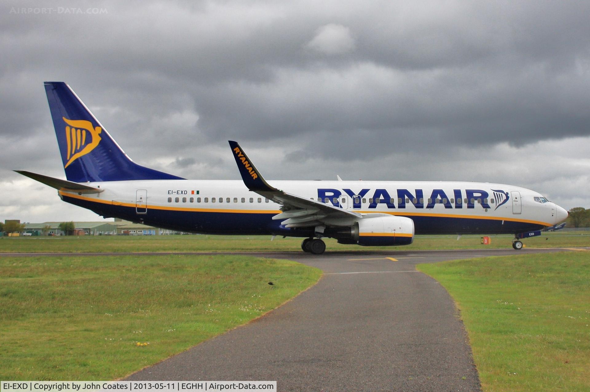 EI-EXD, 2012 Boeing 737-8AS C/N 40320, Taxiing to depart 26