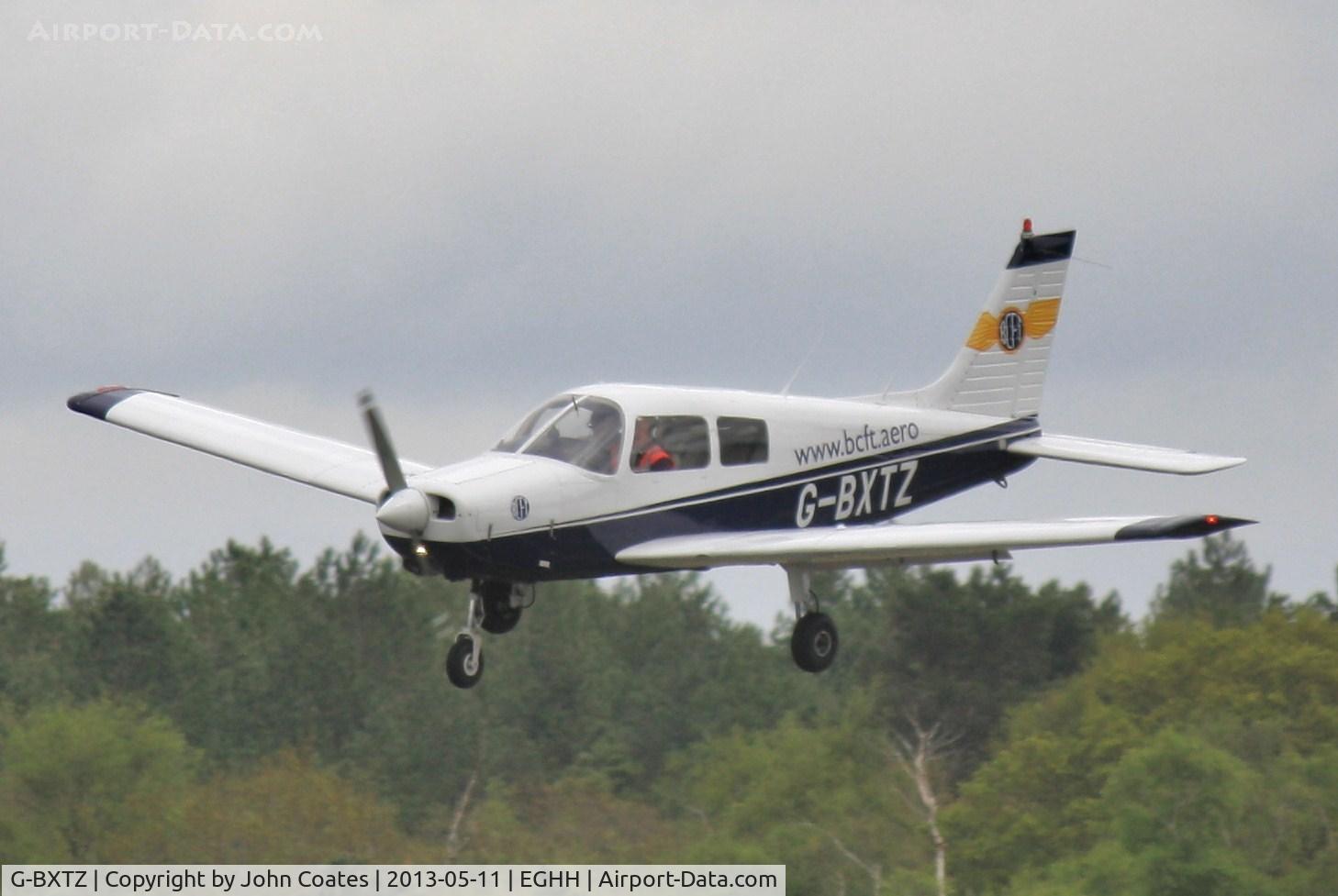 G-BXTZ, 1989 Piper PA-28-161 Cherokee Warrior II C/N 2841181, On approach in new scheme