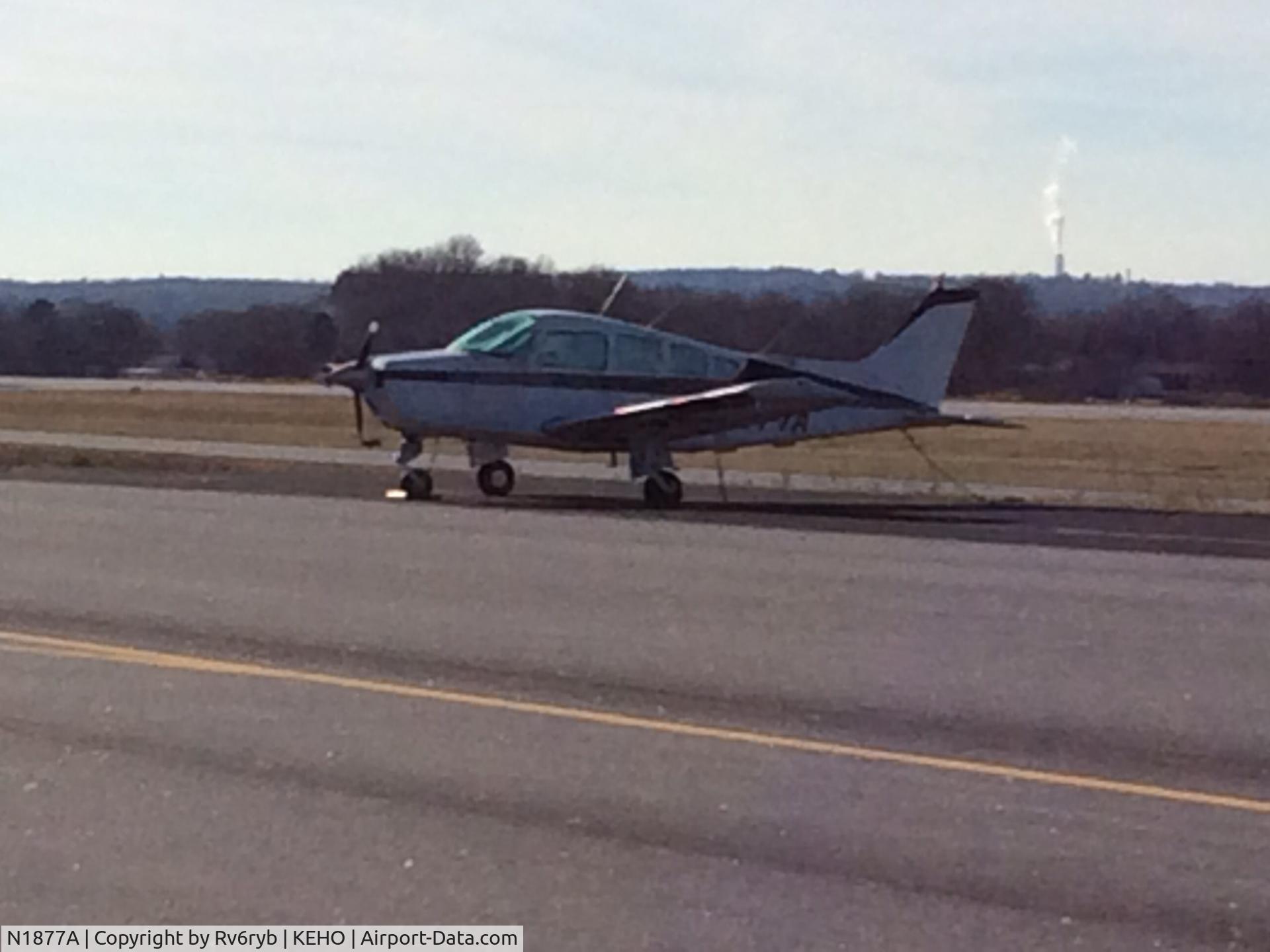 N1877A, 1978 Beech C24R C/N MC-499, Nice winter day with a broken airplane