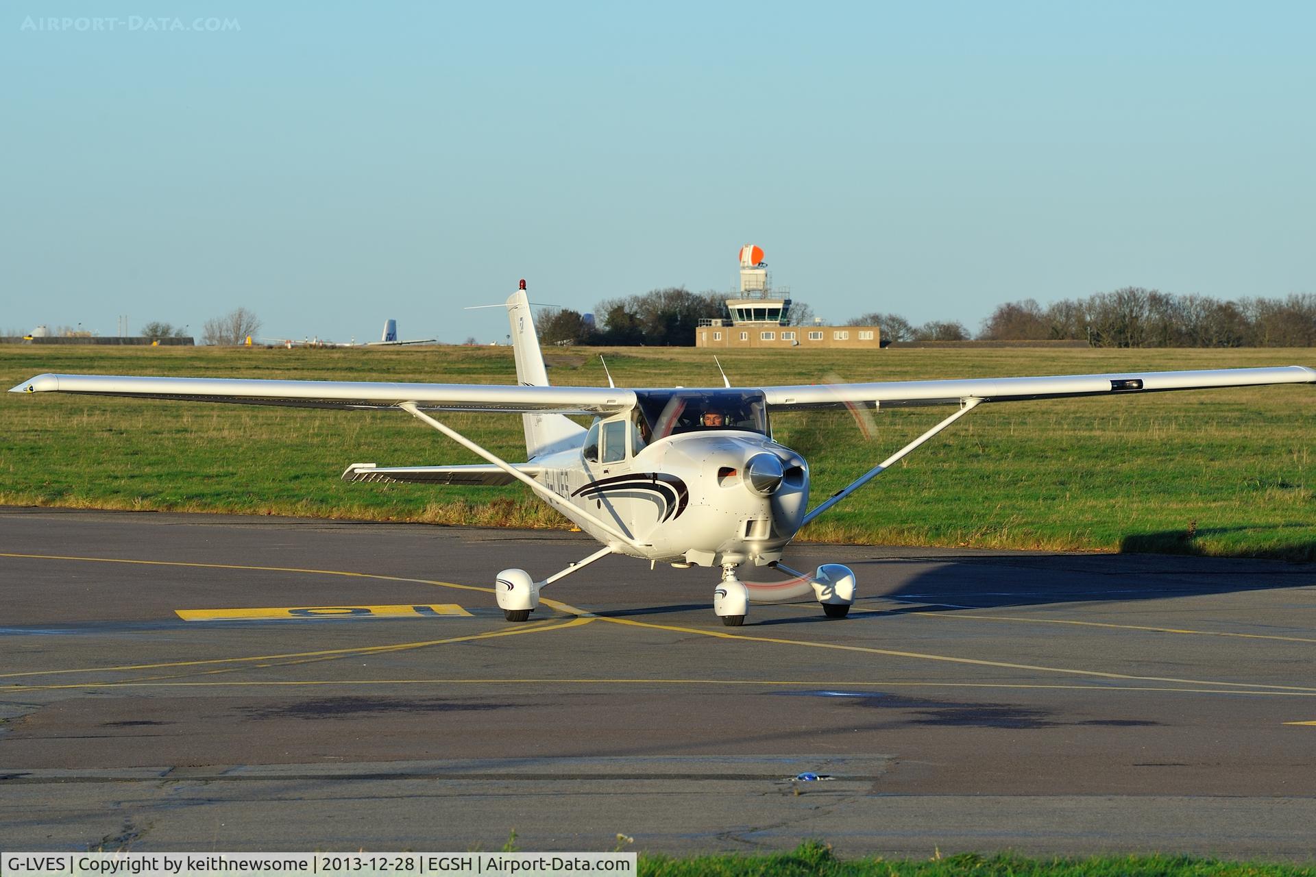 G-LVES, 2000 Cessna 182S Skylane C/N 182-80741, Leaving in lovely winter sunshine !