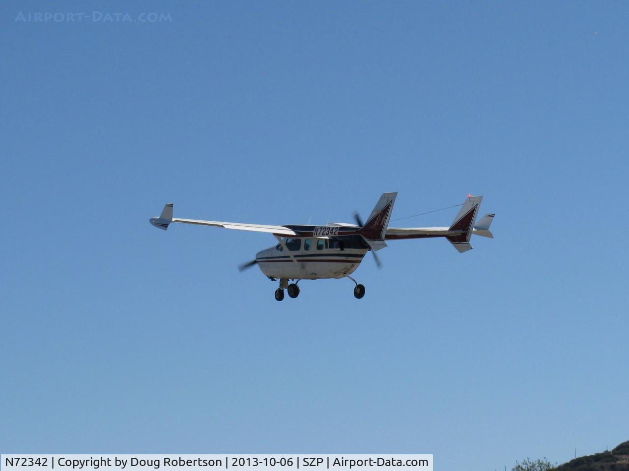N72342, 1973 Cessna 337G Super Skymaster C/N 33701567, 1973 Cessna 337G SUPER SKYMASTER, two Continental IO-360 220 Hp each, takeoff climb Rwy 04