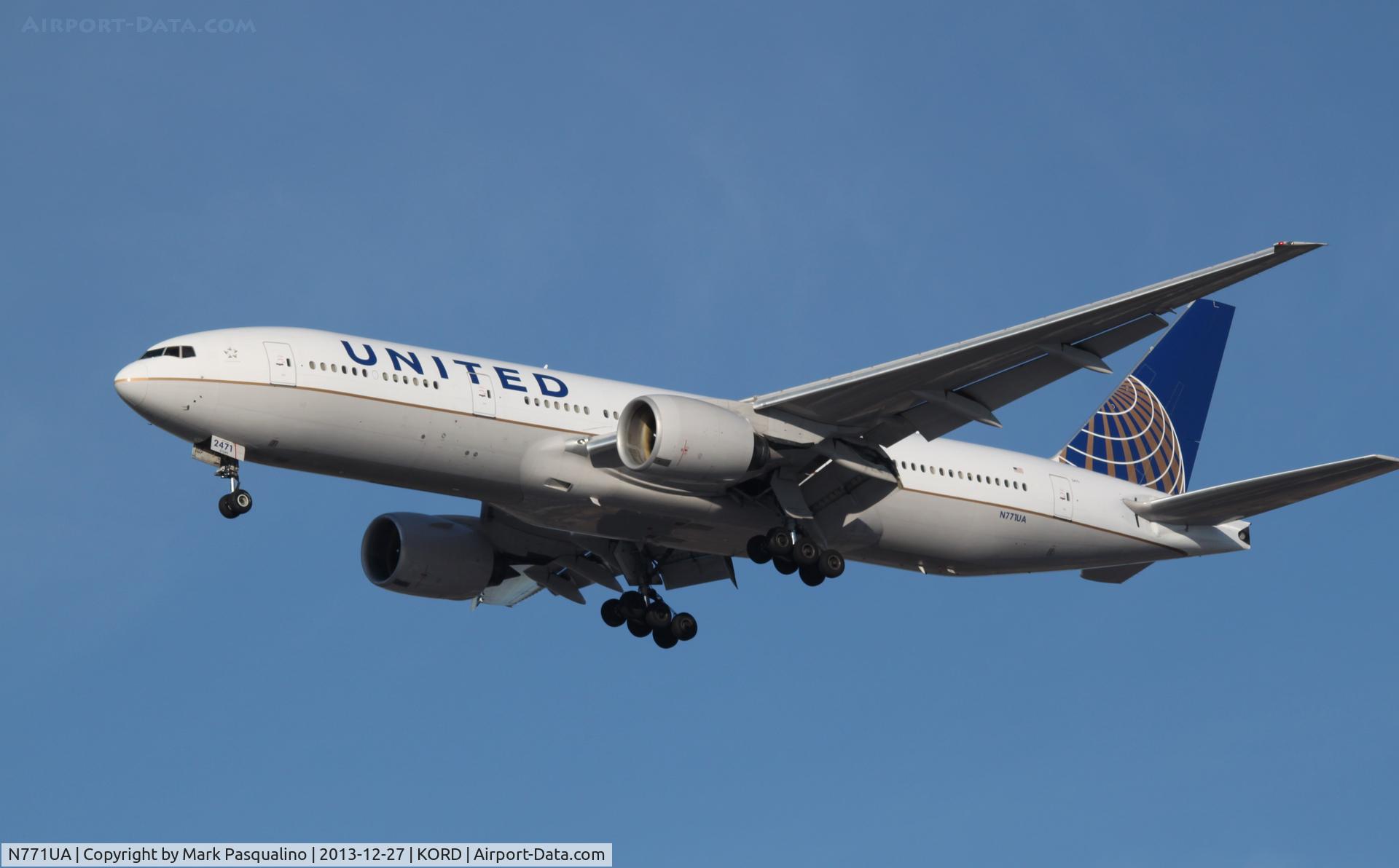 N771UA, 1995 Boeing 777-222 C/N 26932, Boeing 777-200