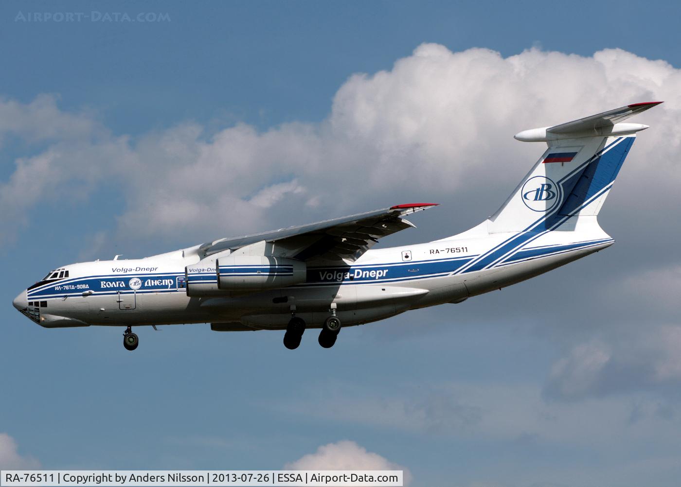 RA-76511, 2012 Ilyushin Il-76TD-90VD C/N 2123422750, On final for 01L.