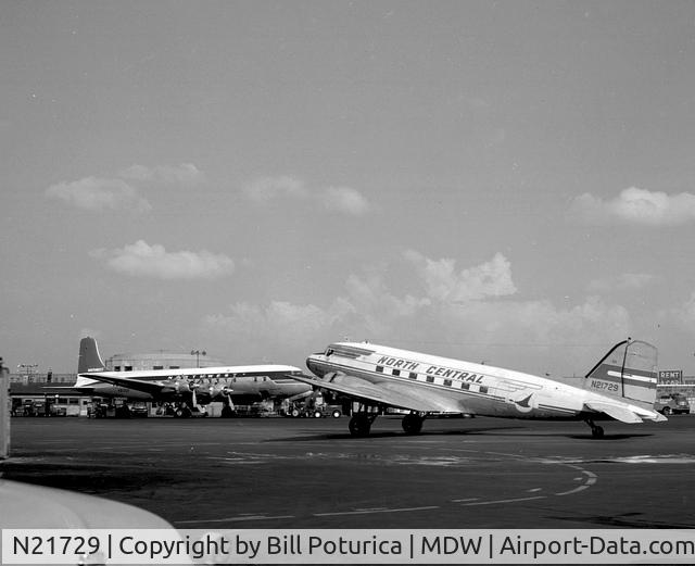 N21729, 1939 Douglas DC-3-G202A C/N 2141, North Central DC-3 Chicago Midway 1950's