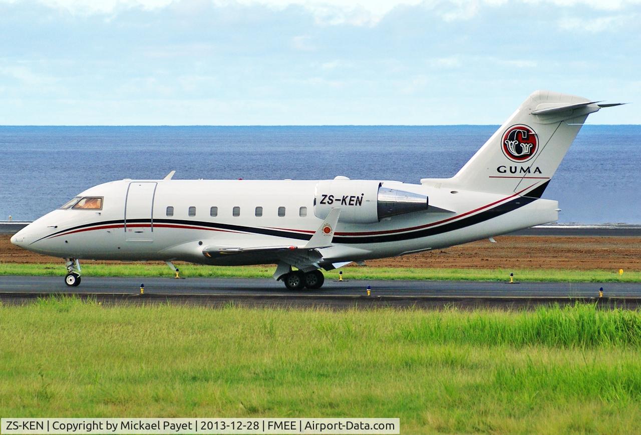 ZS-KEN, 1996 Canadair Challenger 604 (CL-600-2B16) C/N 5318, Just landing from South Africa