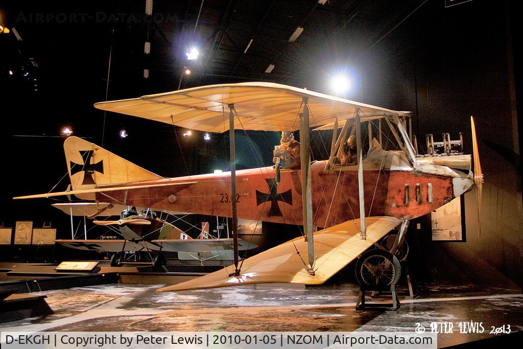 D-EKGH, Albatros B.II Replica C/N 01, At Omaka museum