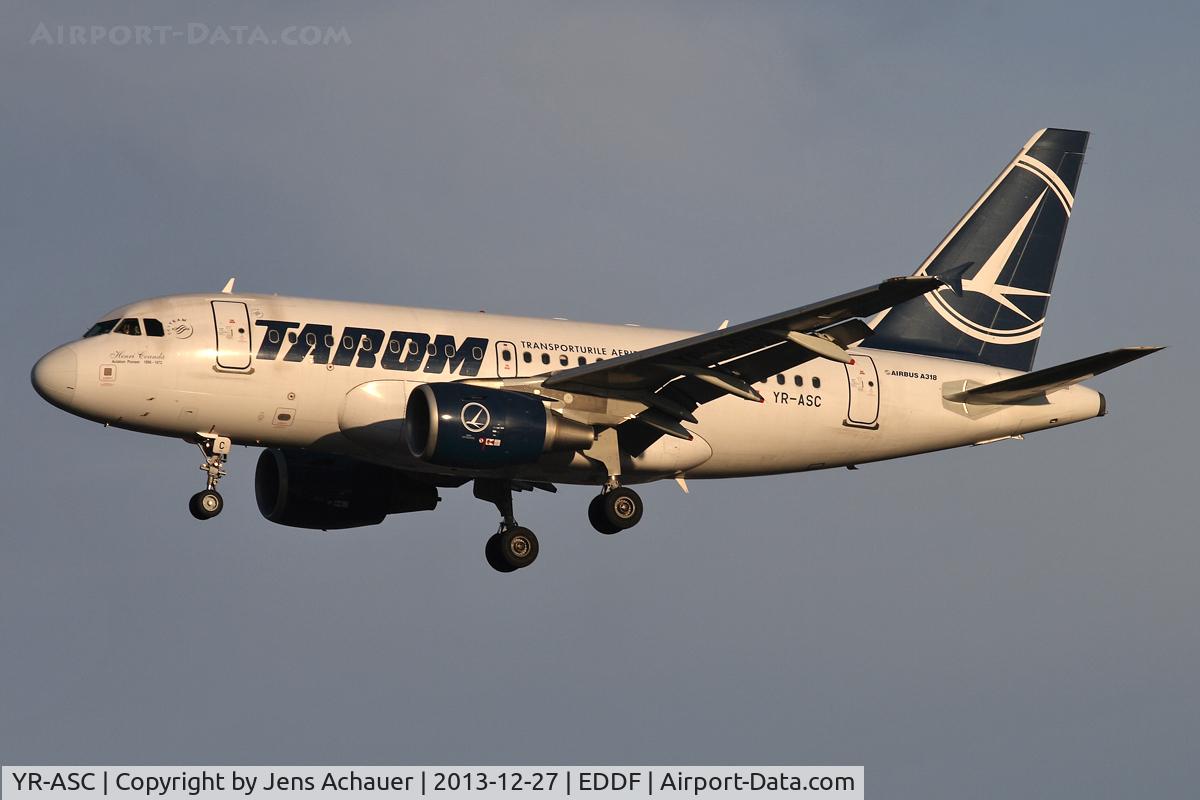 YR-ASC, 2007 Airbus A318-121 C/N 3220, Approaching rwy 25l