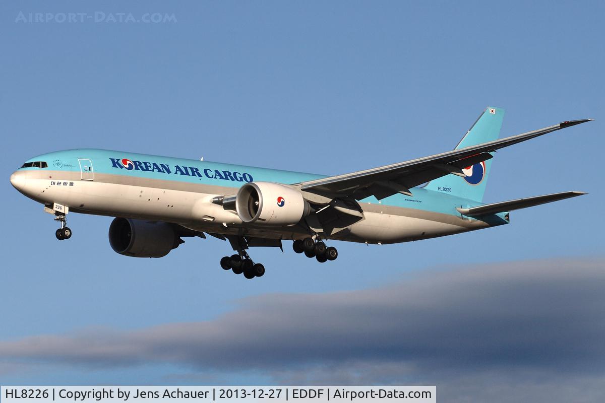 HL8226, 2013 Boeing 777-FB5 C/N 37640, short final rwy 25l