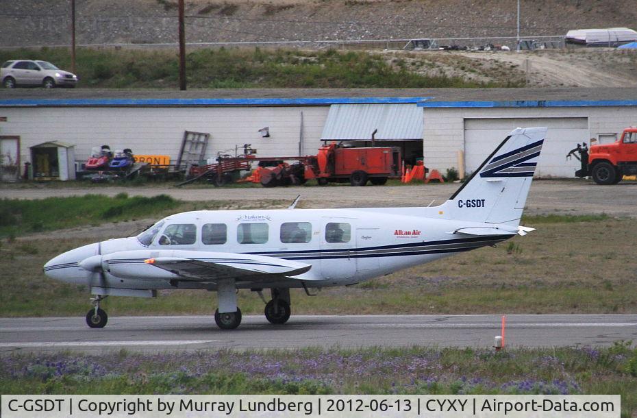C-GSDT, 1981 Piper PA-31-350 Chieftain C/N 31-8152102, Taking off at Whitehorse, Yukon.