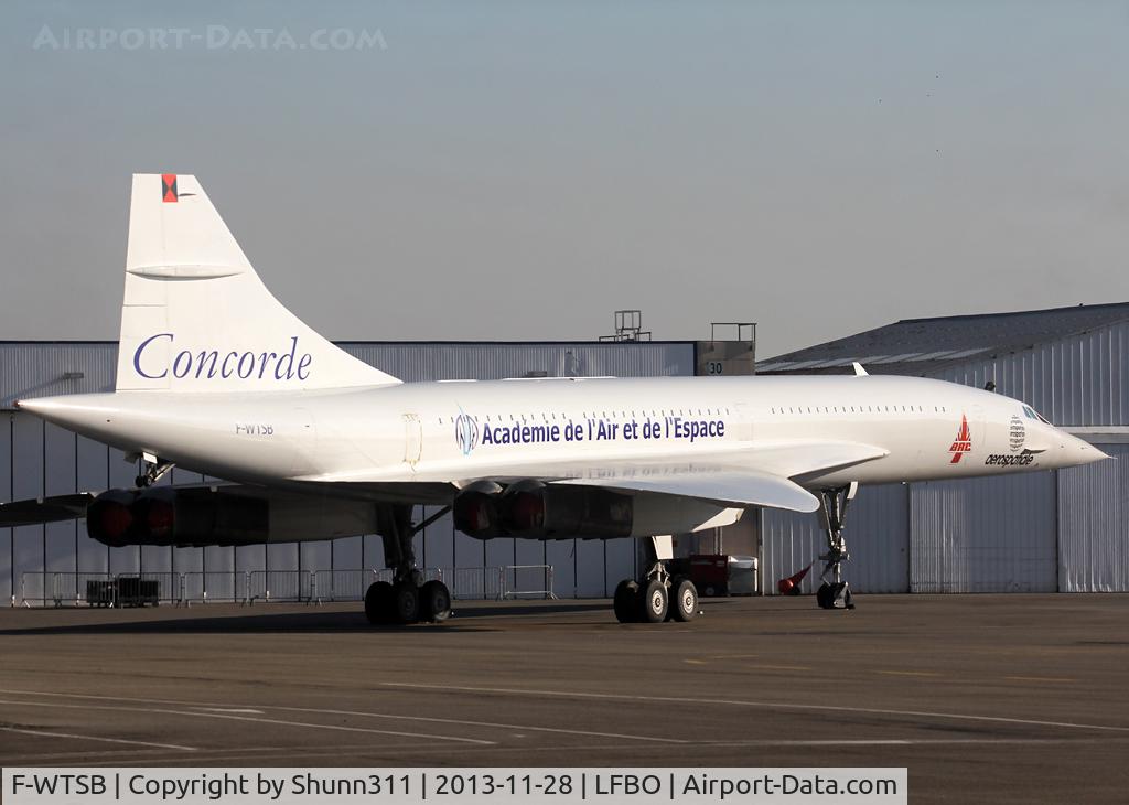 F-WTSB, 1973 Aerospatiale-BAC Concorde 101 C/N 201, New paint for this Concorde... Was in Air France c/s