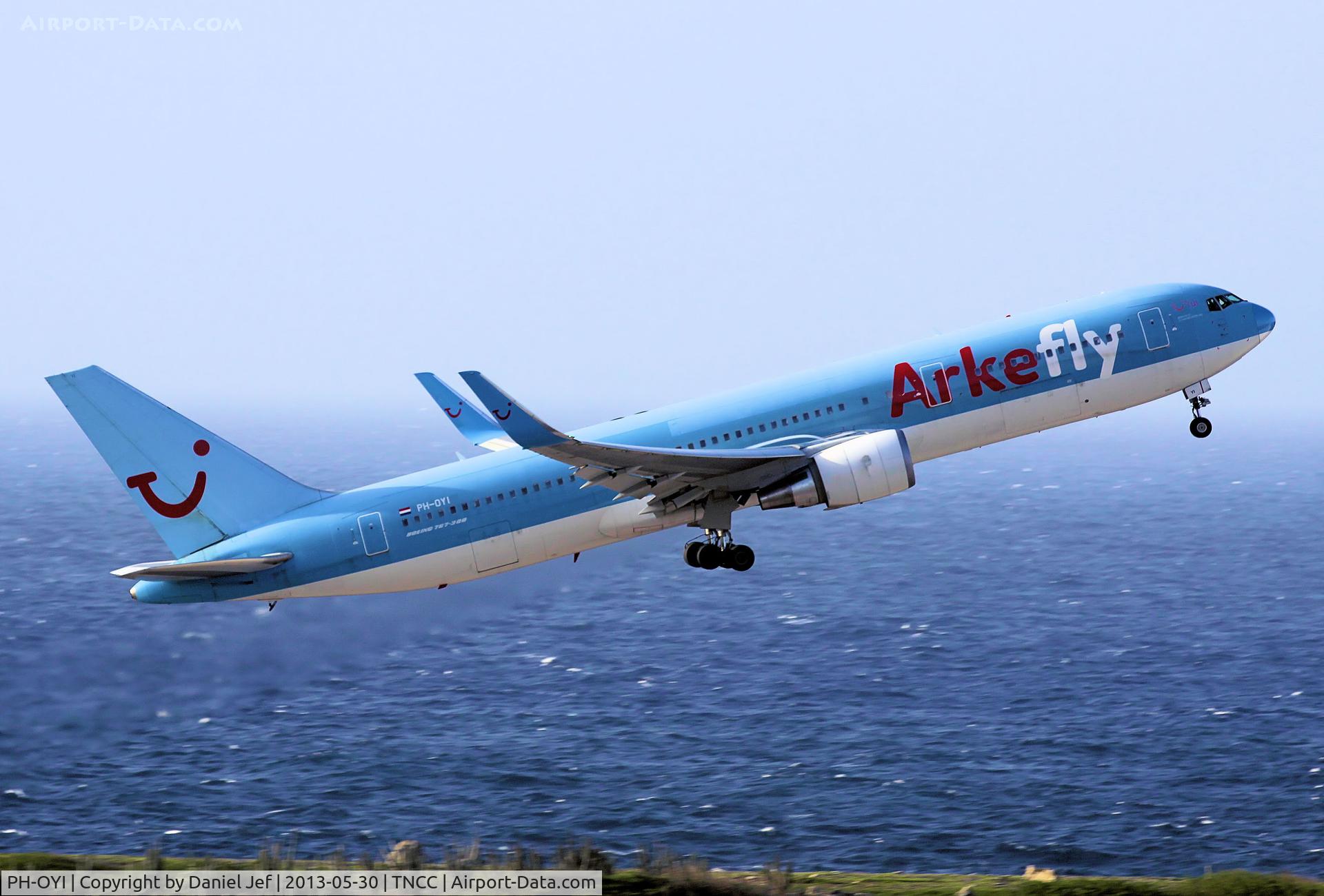 PH-OYI, 2000 Boeing 767-304/ER C/N 29138, PH-OYI