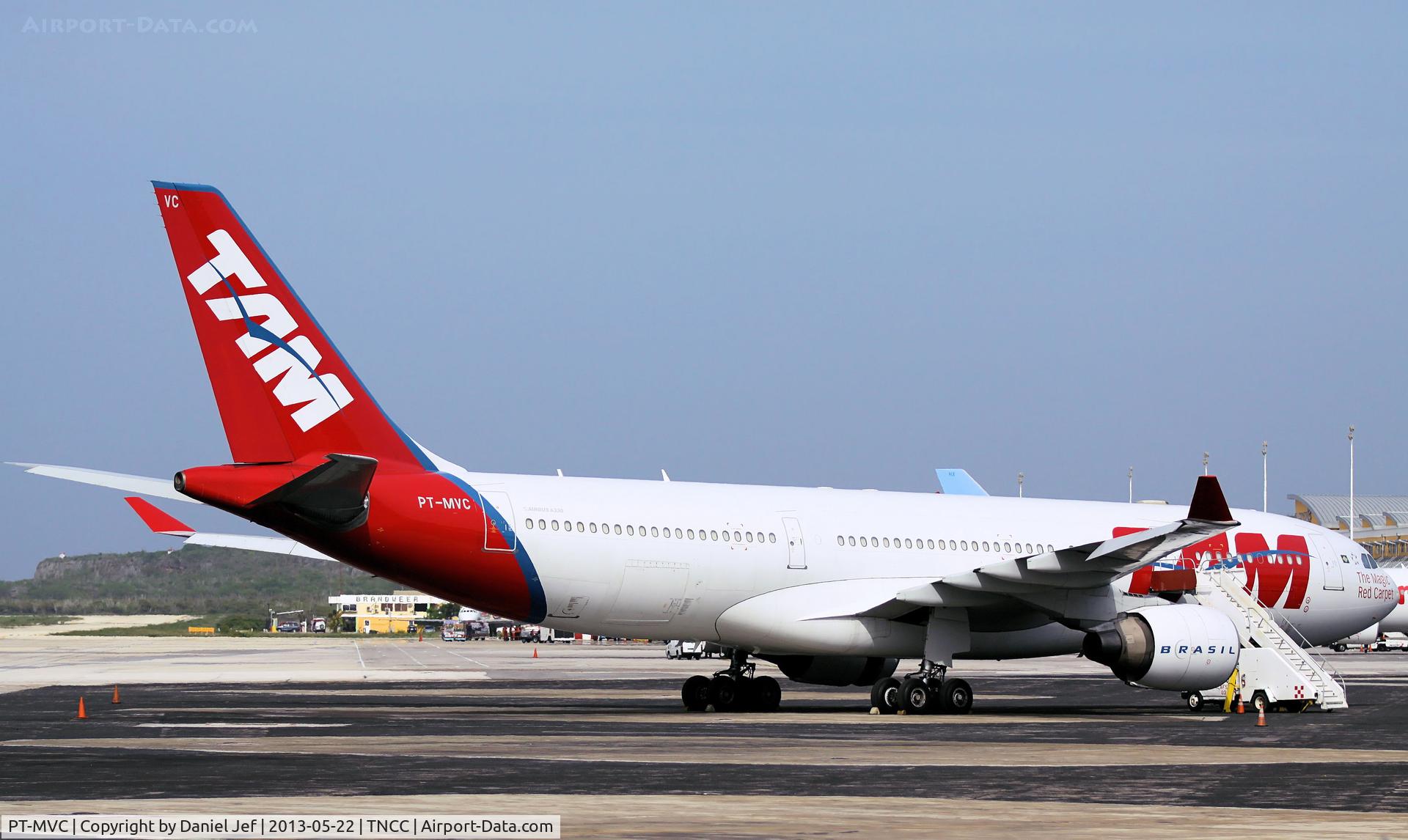 PT-MVC, 1998 Airbus A330-223 C/N 247, PT-MVC