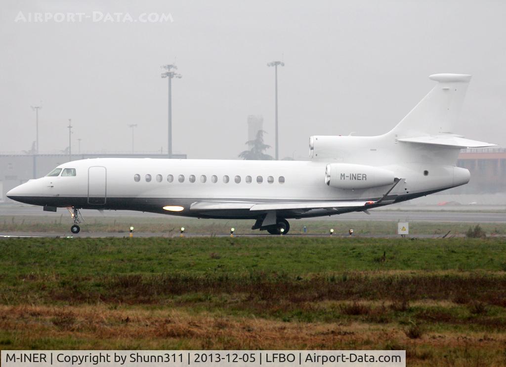M-INER, 2011 Dassault Falcon 7X C/N 128, Lining up rwy 32R for departure...