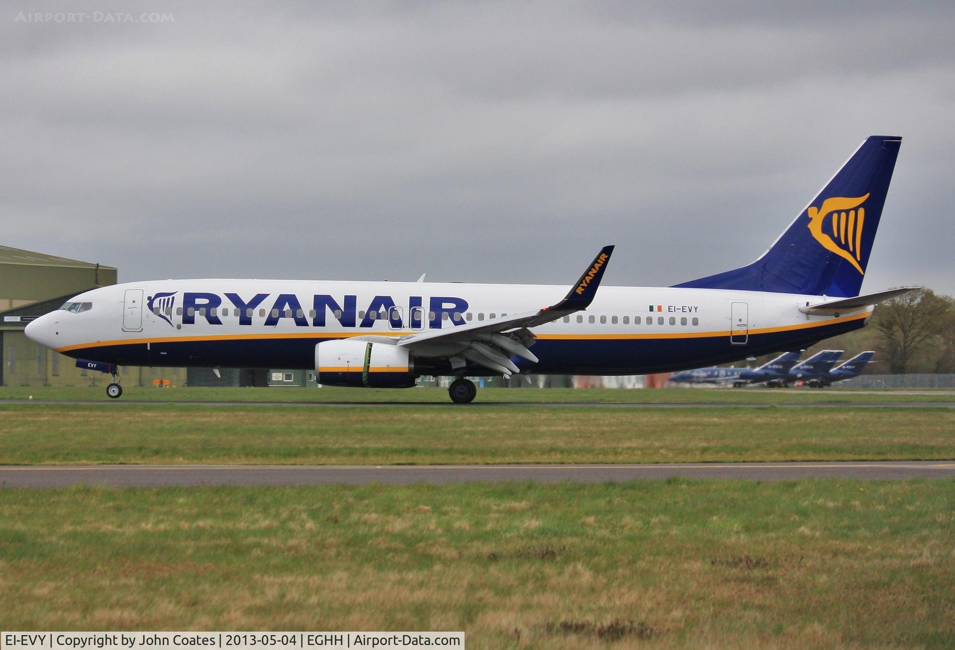 EI-EVY, 2012 Boeing 737-8AS C/N 40319, Touchdown on 26