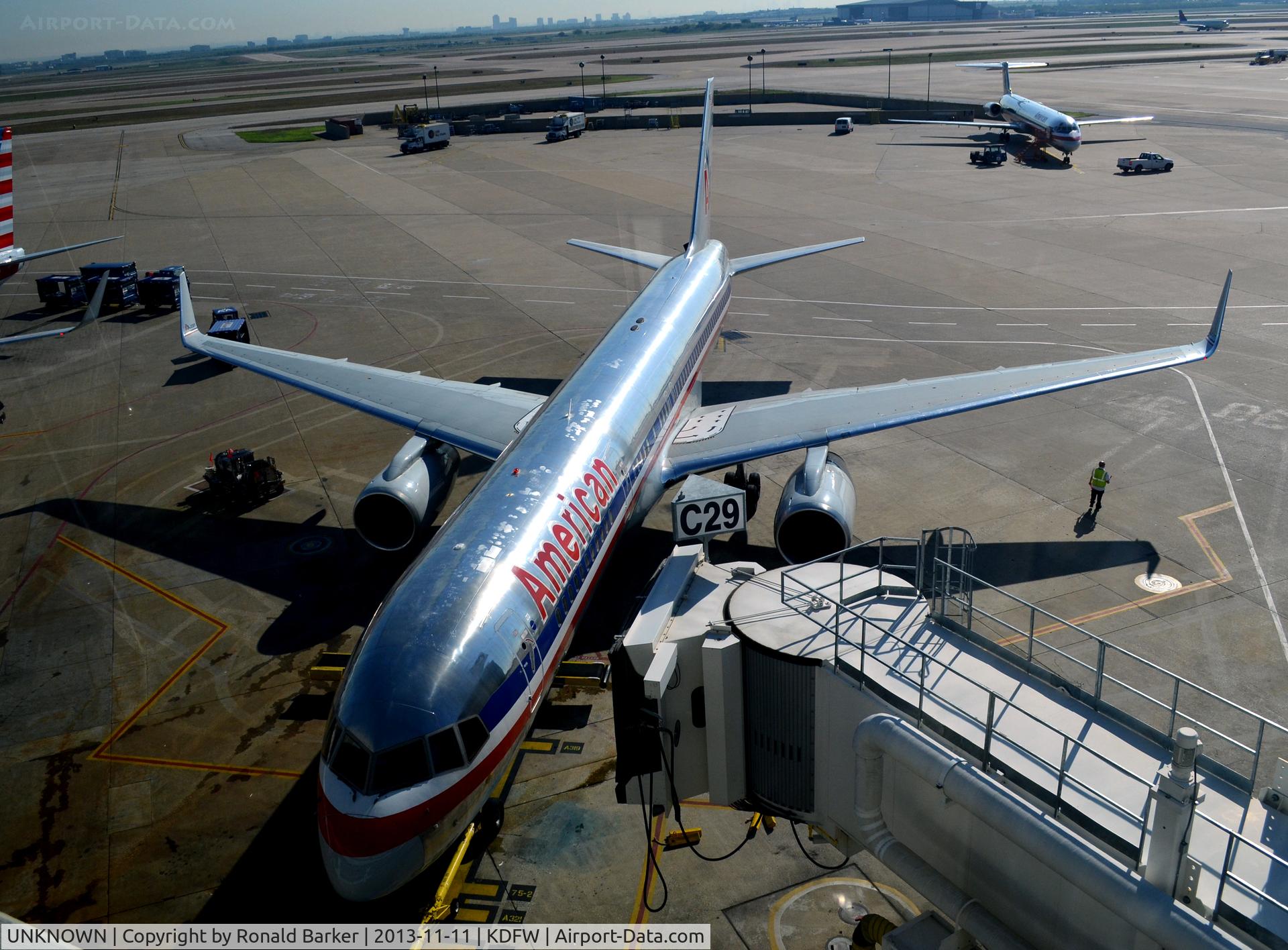 UNKNOWN, Airliners Various C/N Unknown, American Airlines B757 at Gate C29