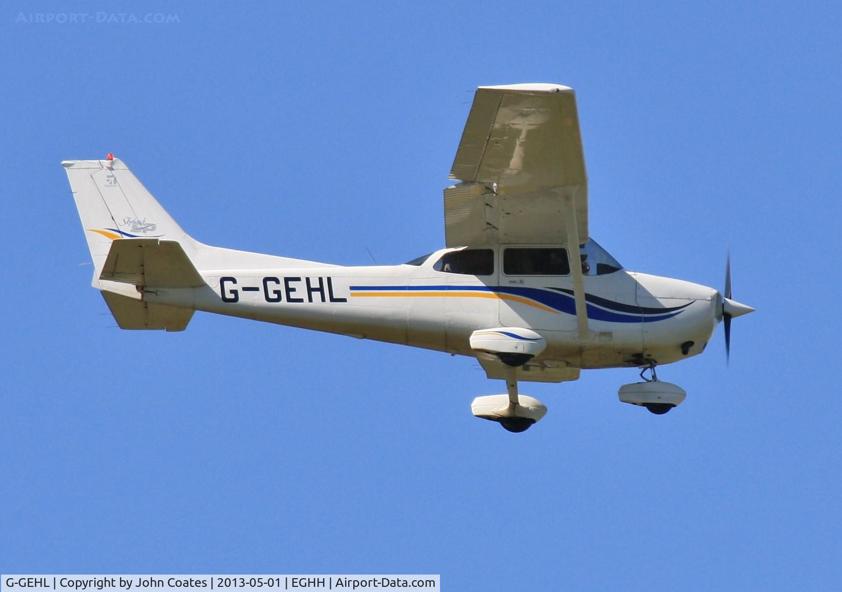G-GEHL, 1999 Cessna 172S C/N 172S8324, Finals to 08