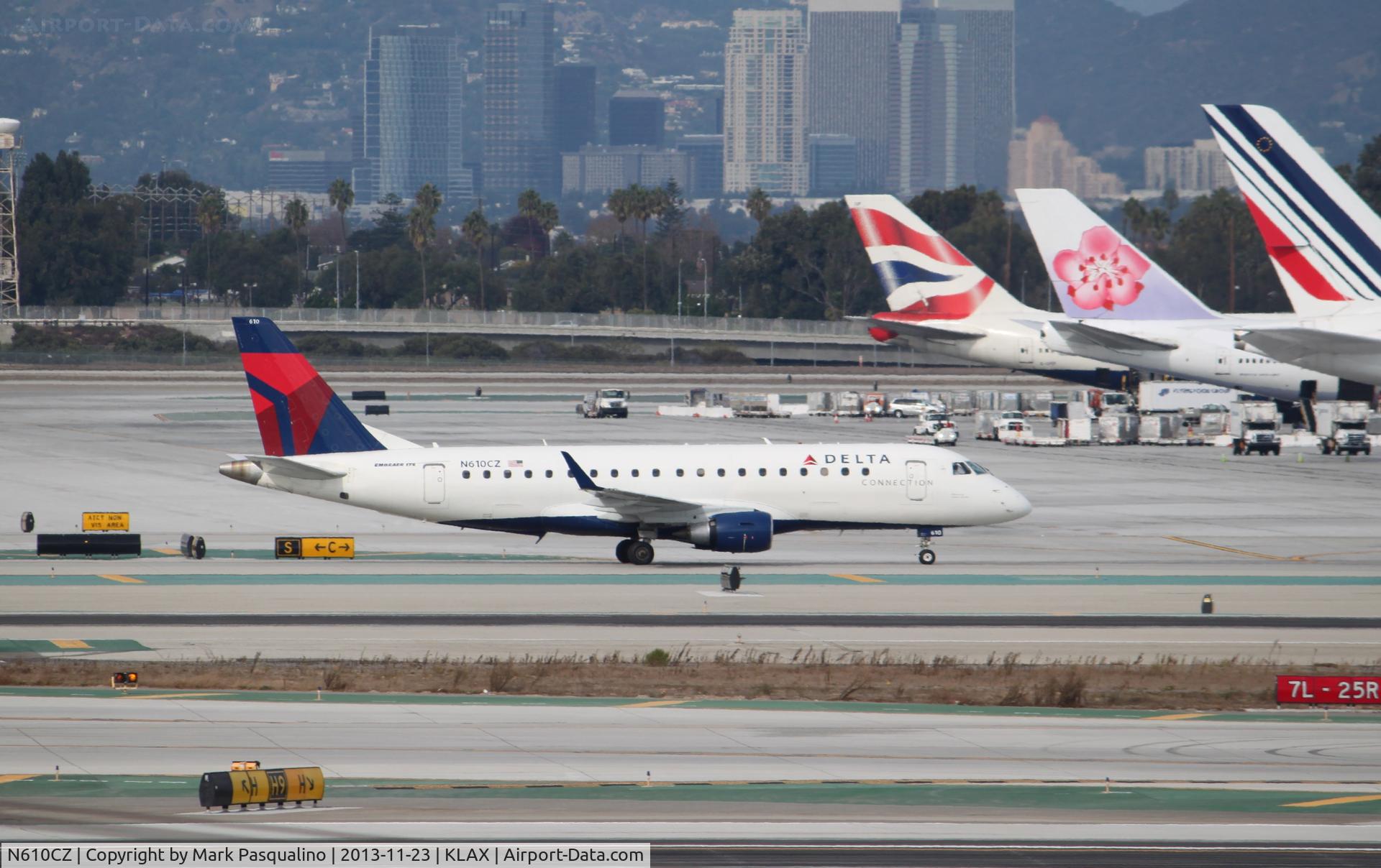 N610CZ, 2007 Embraer 175LR (ERJ-170-200LR) C/N 17000198, ERJ 170-200 LR