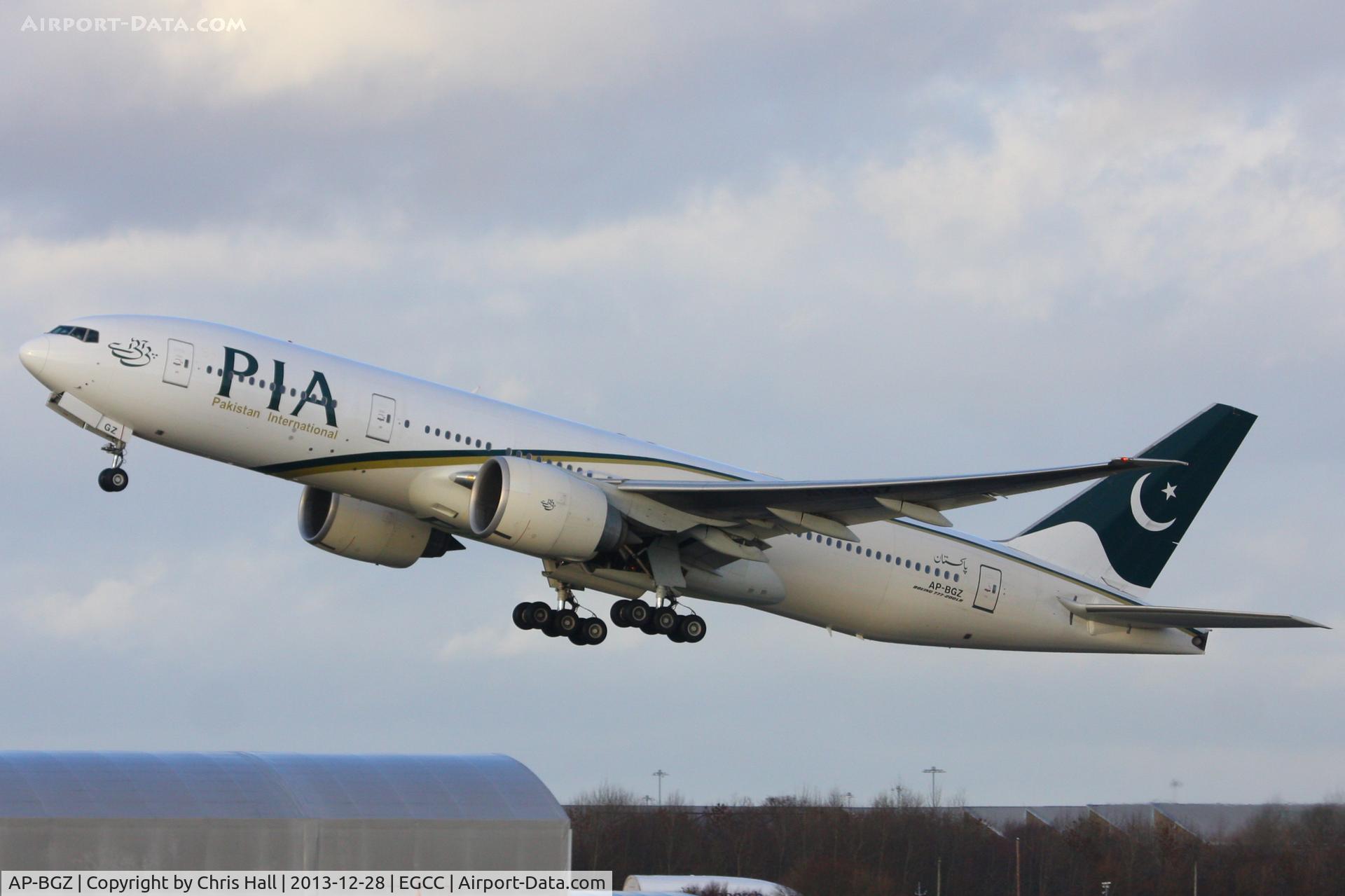 AP-BGZ, 2005 Boeing 777-240/LR C/N 33782, Pakistan International Airlines