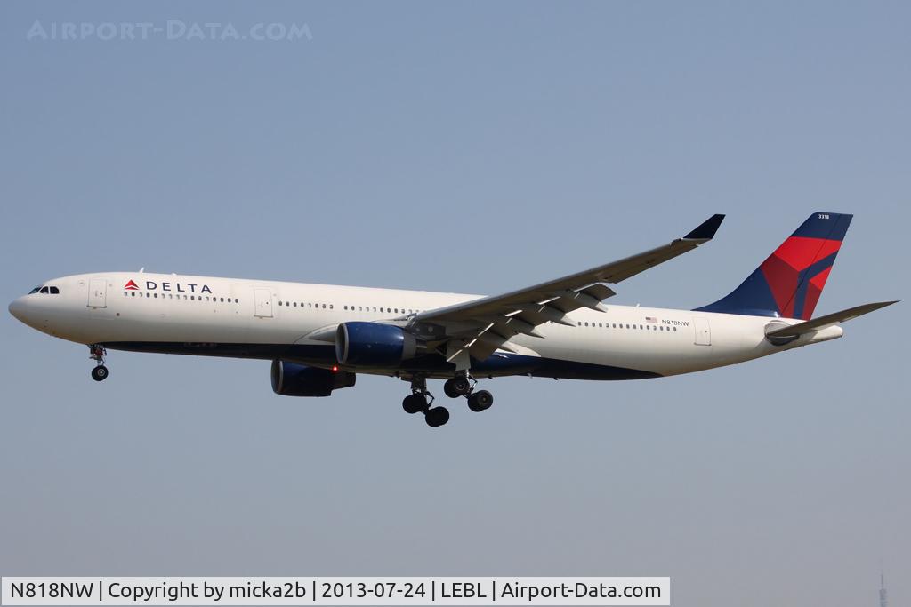 N818NW, 2007 Airbus A330-323 C/N 0857, Landing