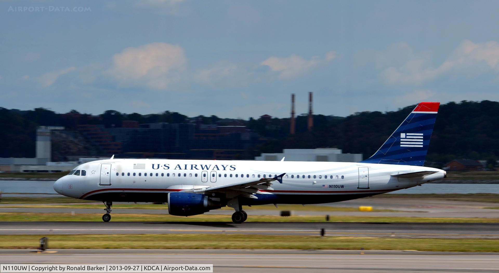 N110UW, 1999 Airbus A320-214 C/N 1112, Takeoff DCA