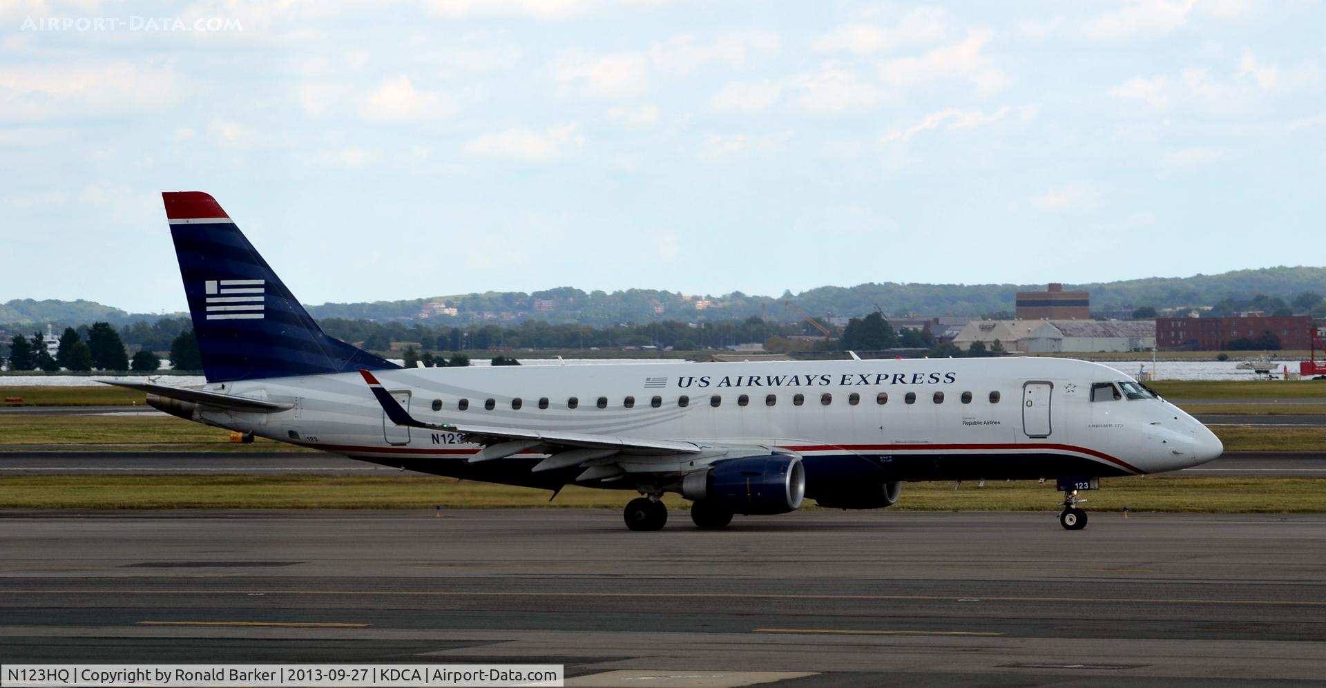 N123HQ, 2007 Embraer 175LR (ERJ-170-200LR) C/N 17000199, Taxi DCA
