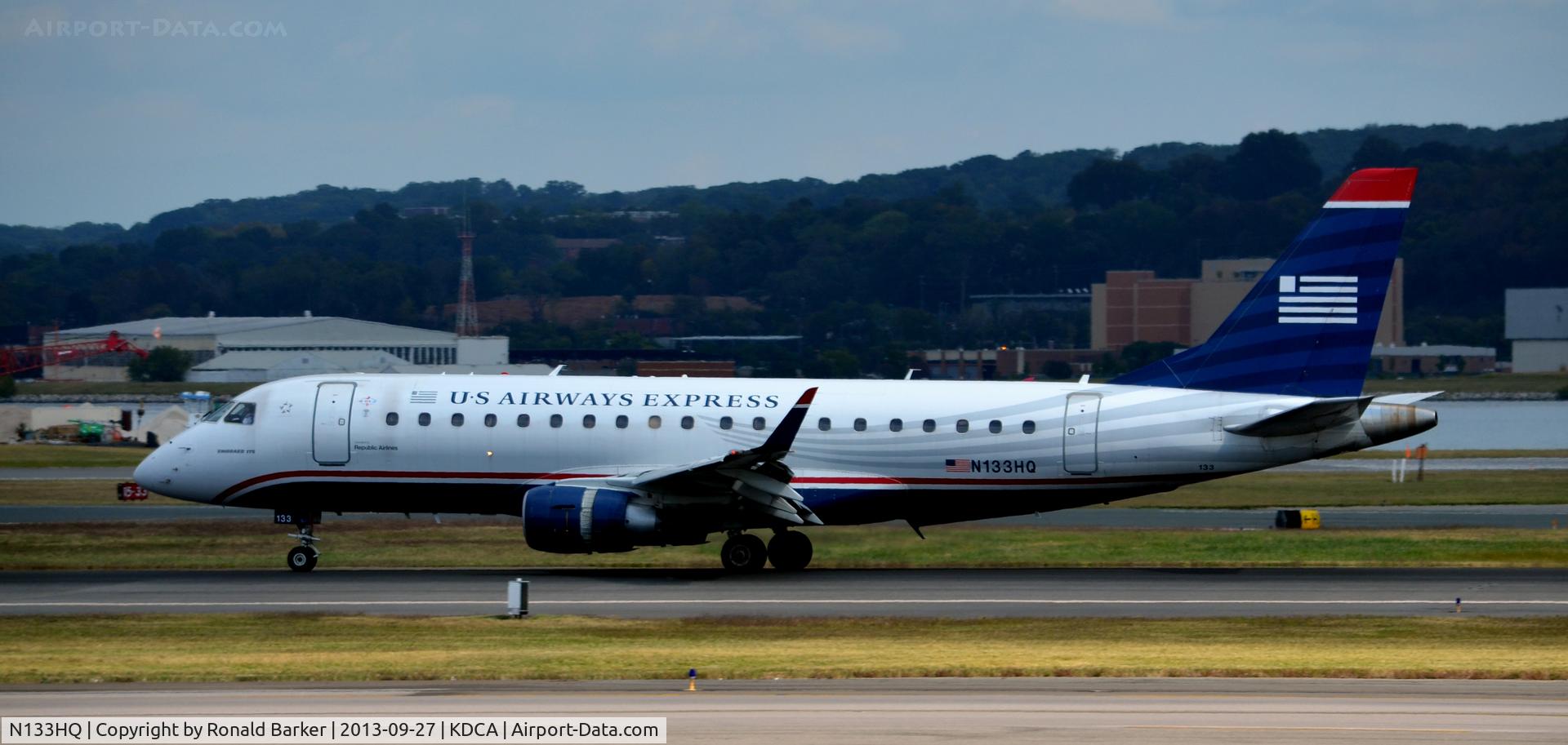 N133HQ, 2008 Embraer 175LR (ERJ-170-200LR) C/N 17000217, Landing roll DCA