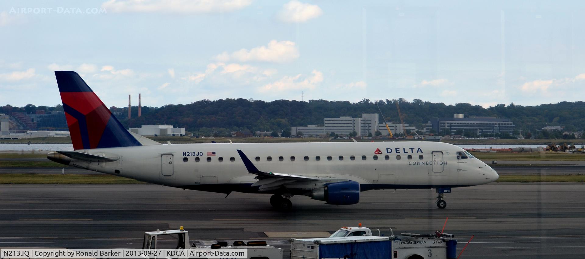 N213JQ, 2009 Embraer 175LR (ERJ-170-200LR) C/N 17000265, Taxi DCA  