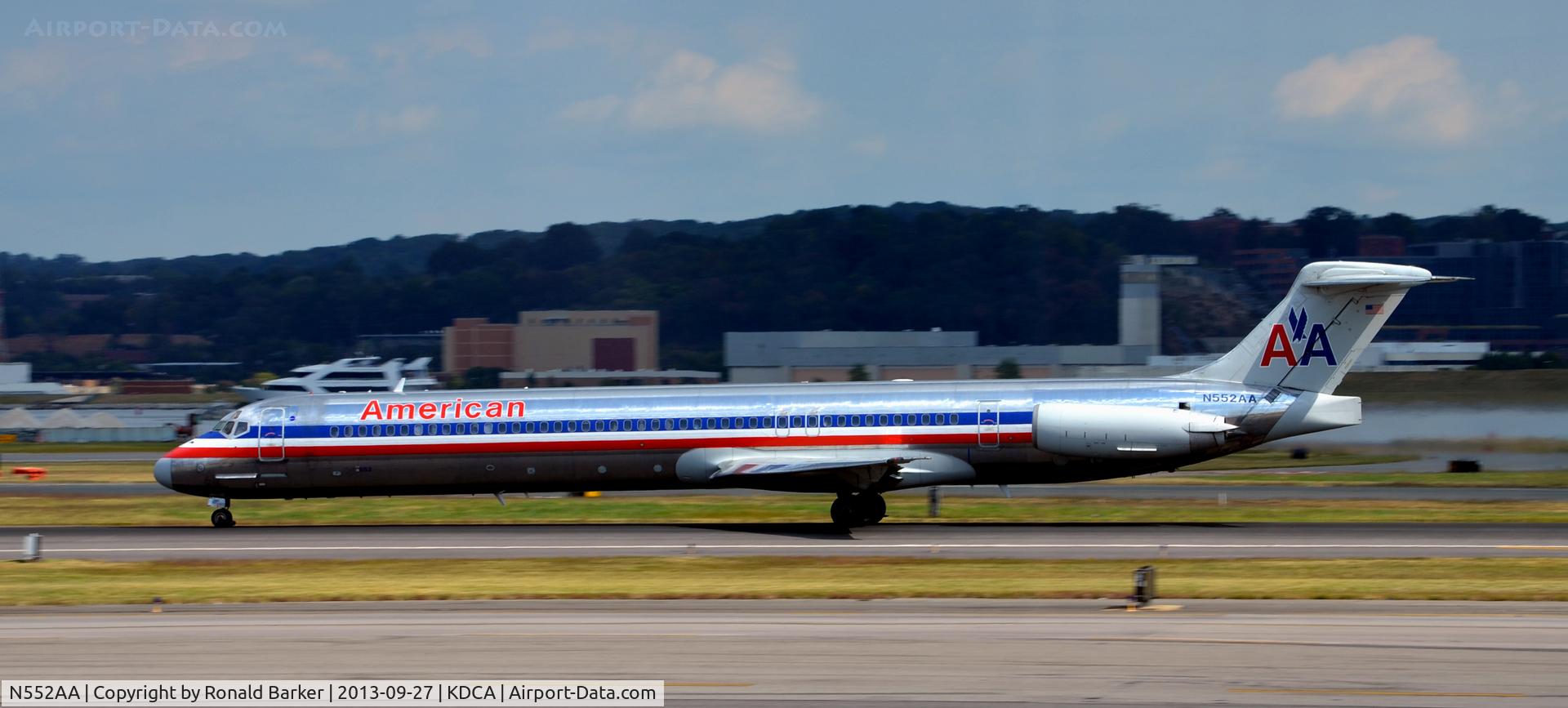 N552AA, 1991 McDonnell Douglas MD-82 (DC-9-82) C/N 53034, Takeoff DCA