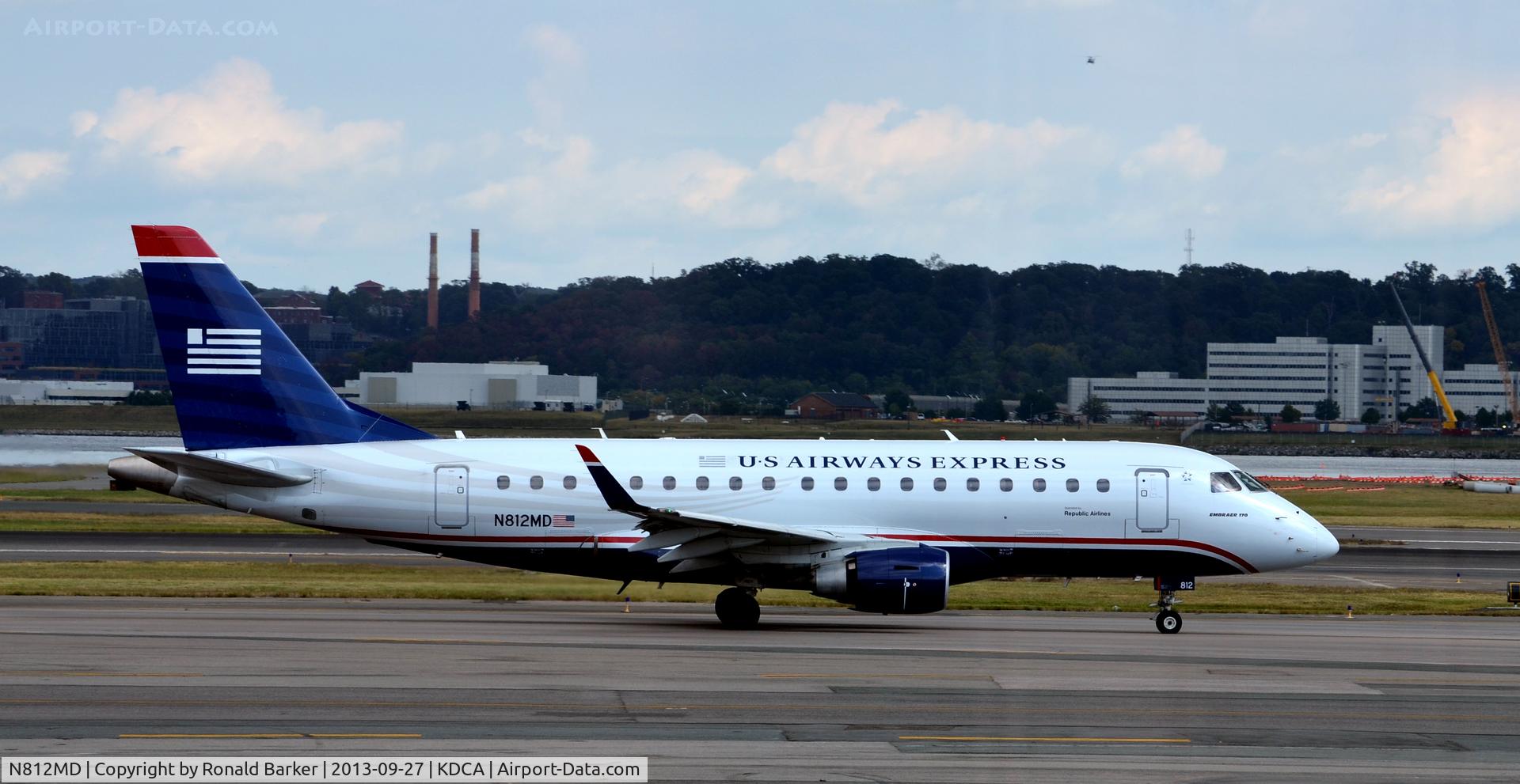 N812MD, 2004 Embraer 170SU (ERJ-170-100SU) C/N 17000030, Taxi DCA